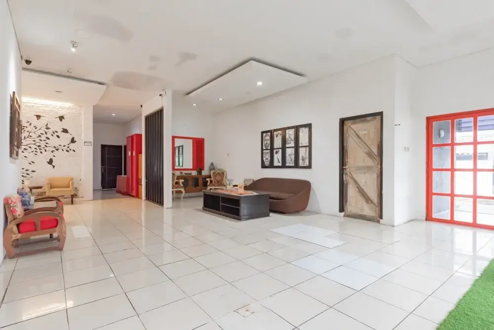 RedDoorz near Alun-alun Kota Sukabumi