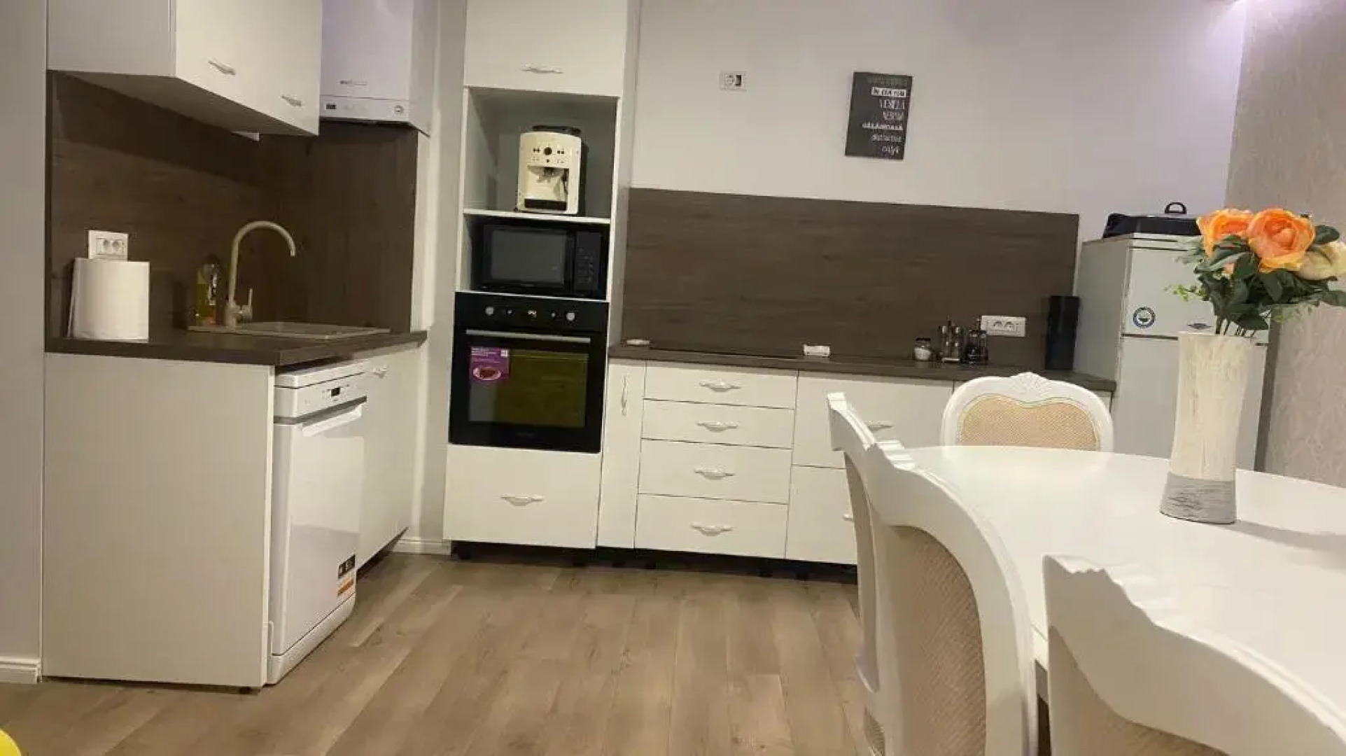 Bob Residence & pool