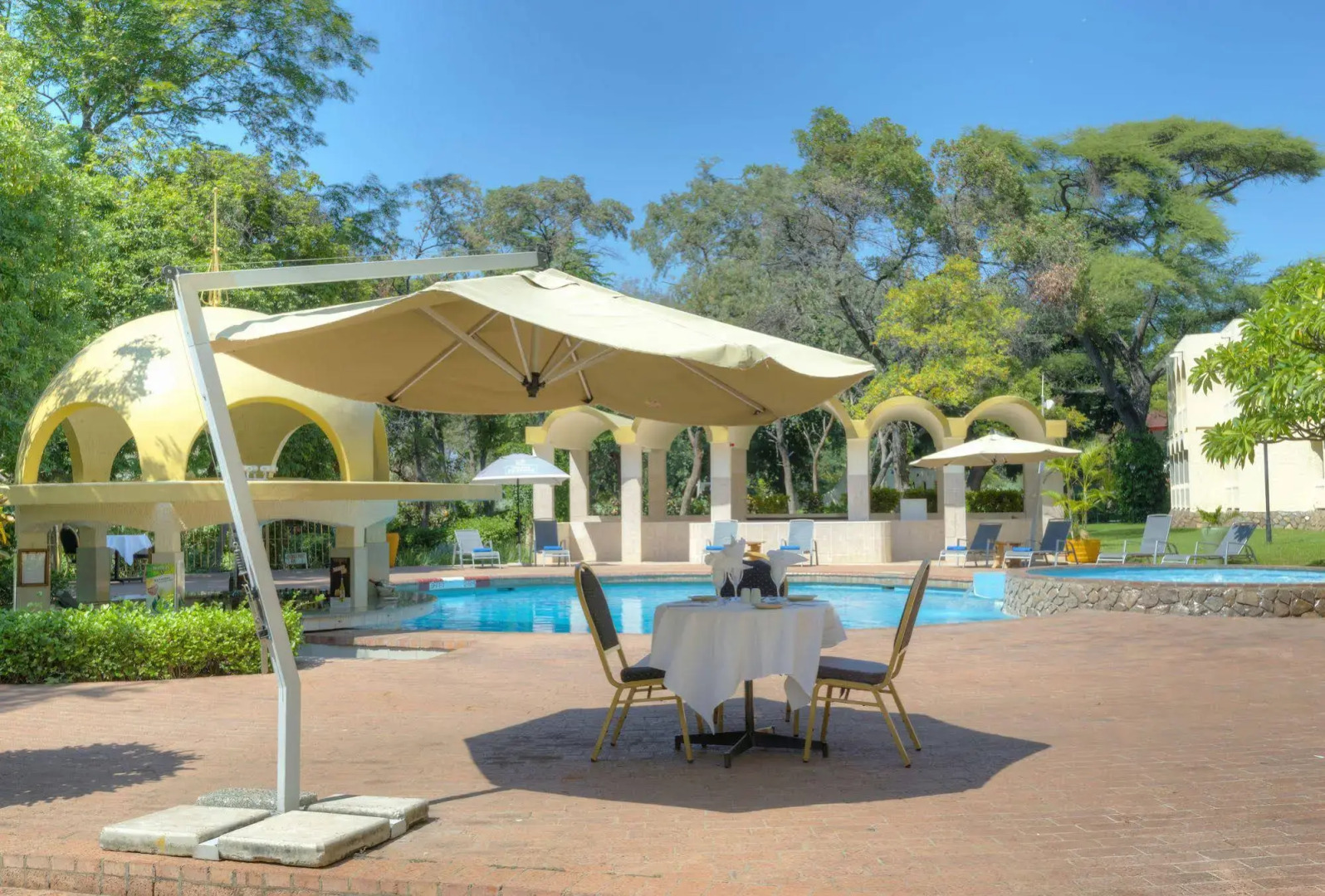 Victoria Falls Rainbow Hotel