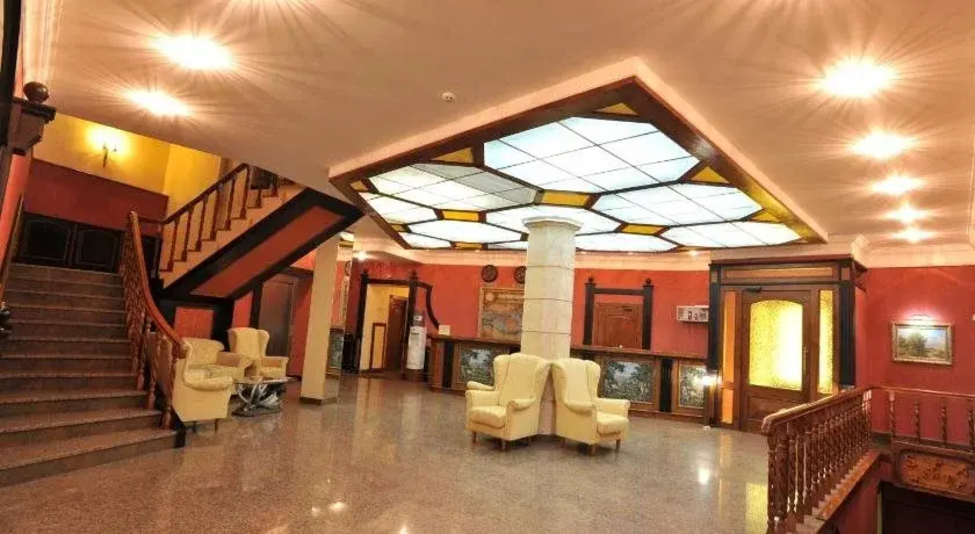 Отельно-Ресторанный Комплекс Охотничий Двор