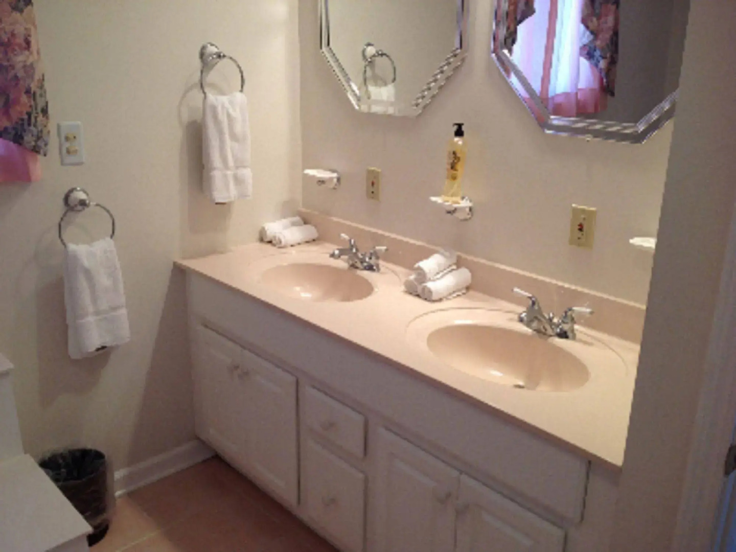 Single Island Shores