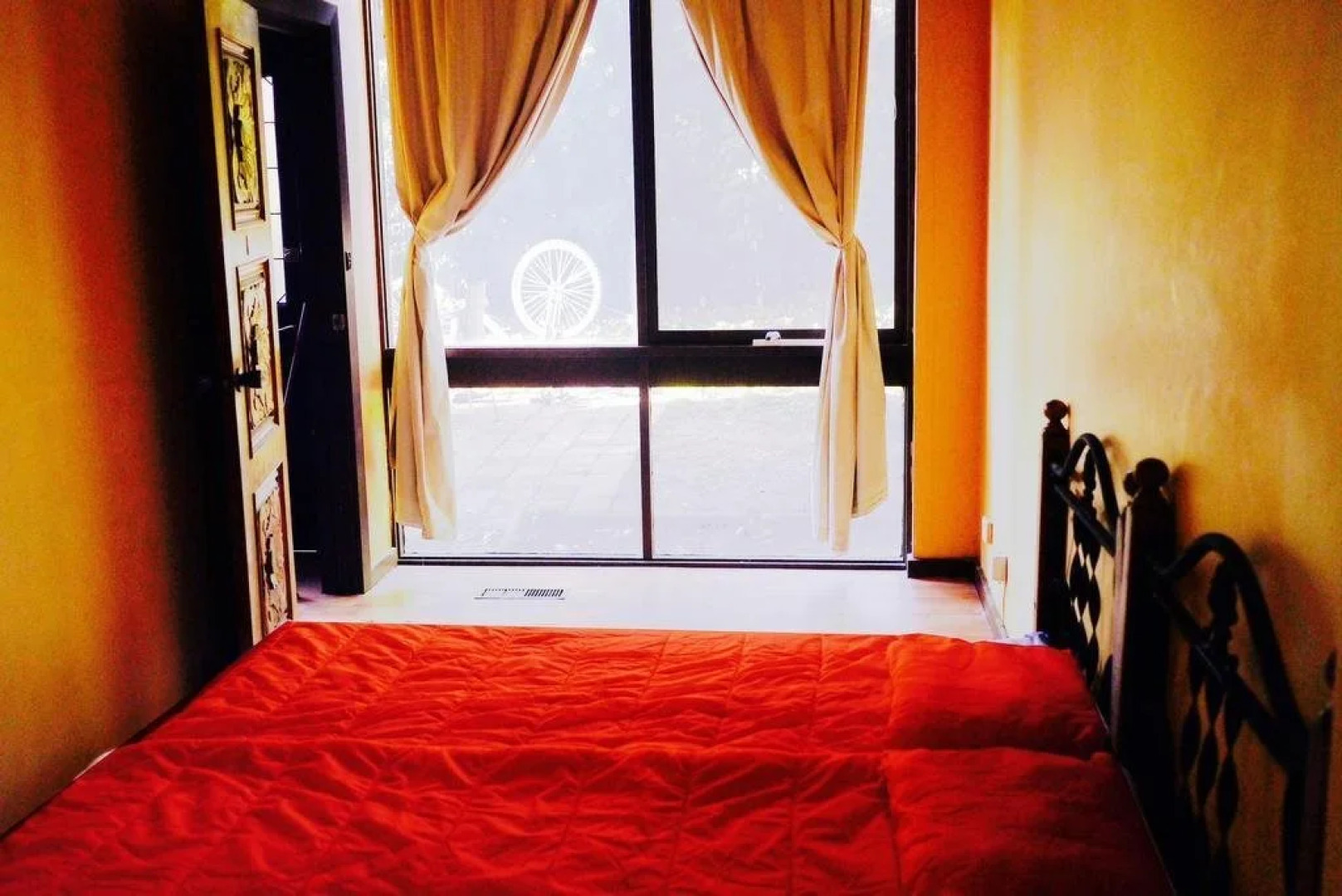 St Kilda East backpackers' hostel