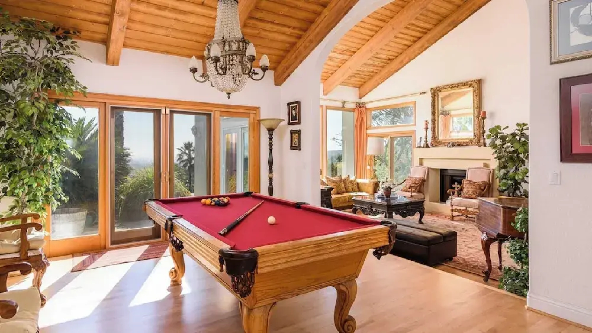 Two Estates w/ Pools, Hot Tubs, Game Rooms, Valley Views & Tennis Court Near Beaches & Wineries