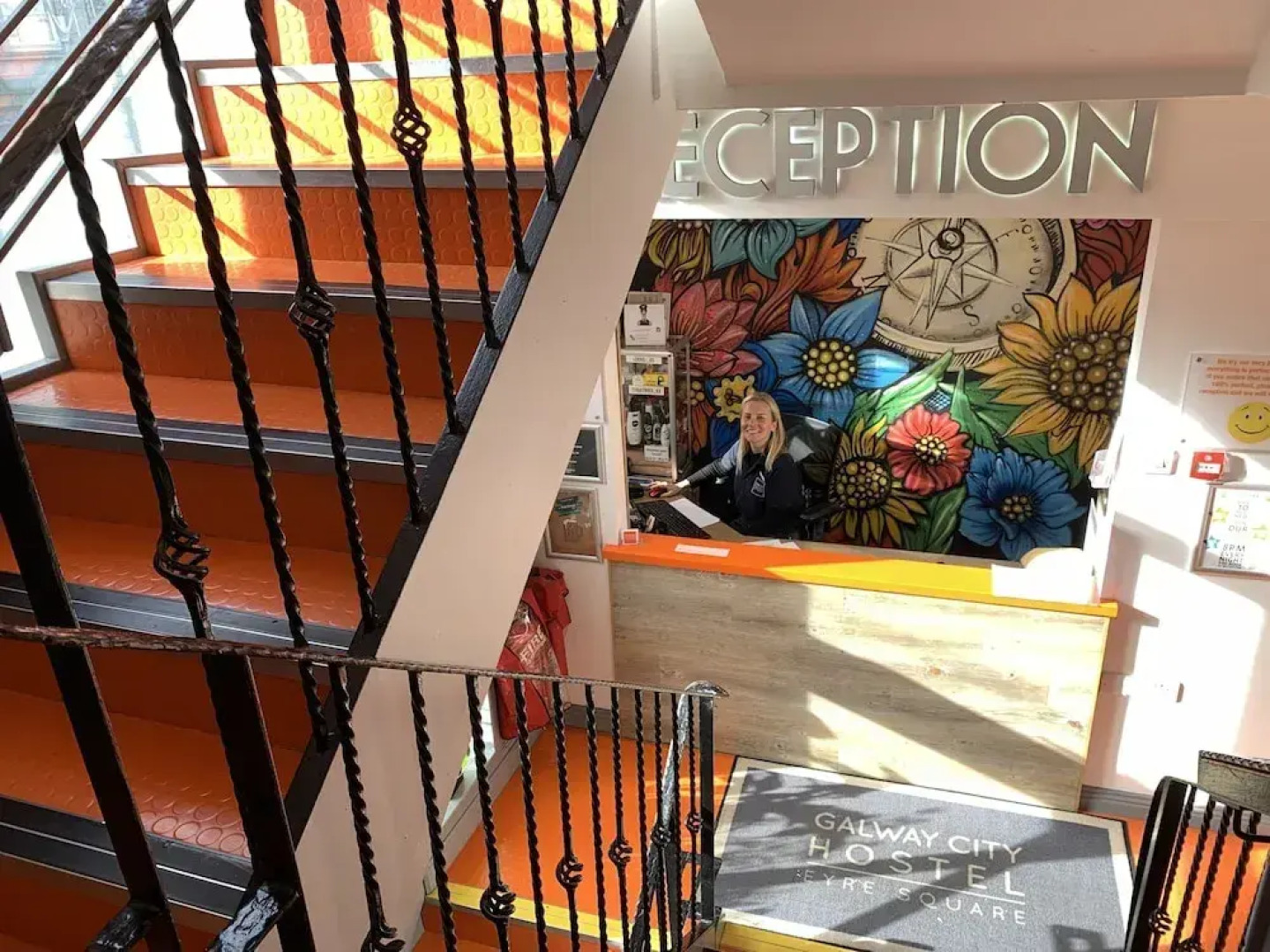 Galway City Hostel & Bar