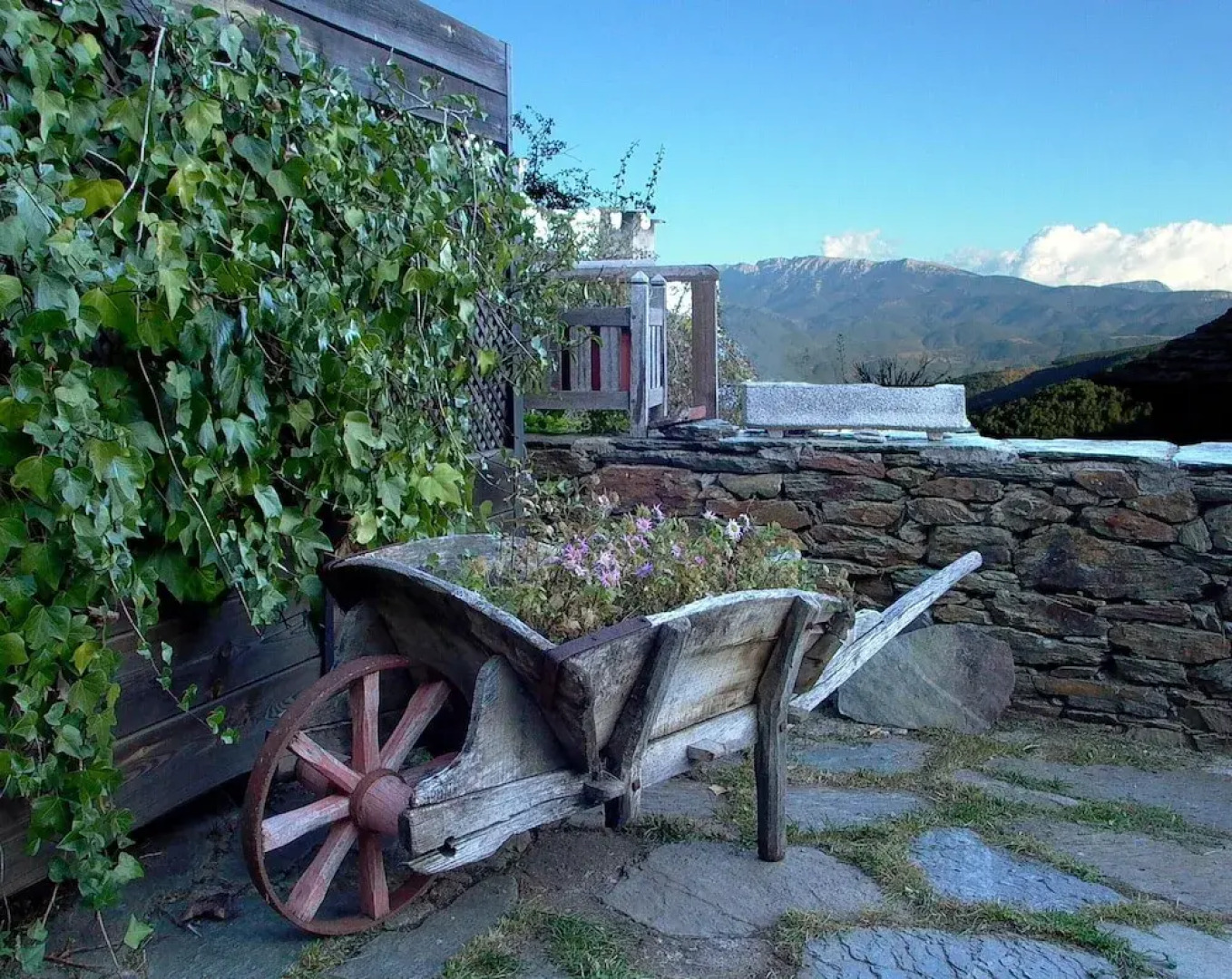 House With 4 Bedrooms in Turbiàs, With Wonderful Mountain View, Furnis