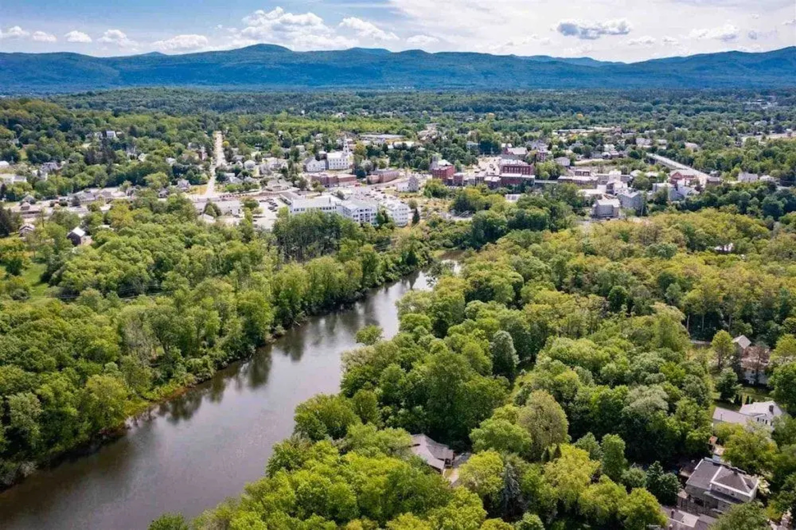River House in the Heart of Middlebury