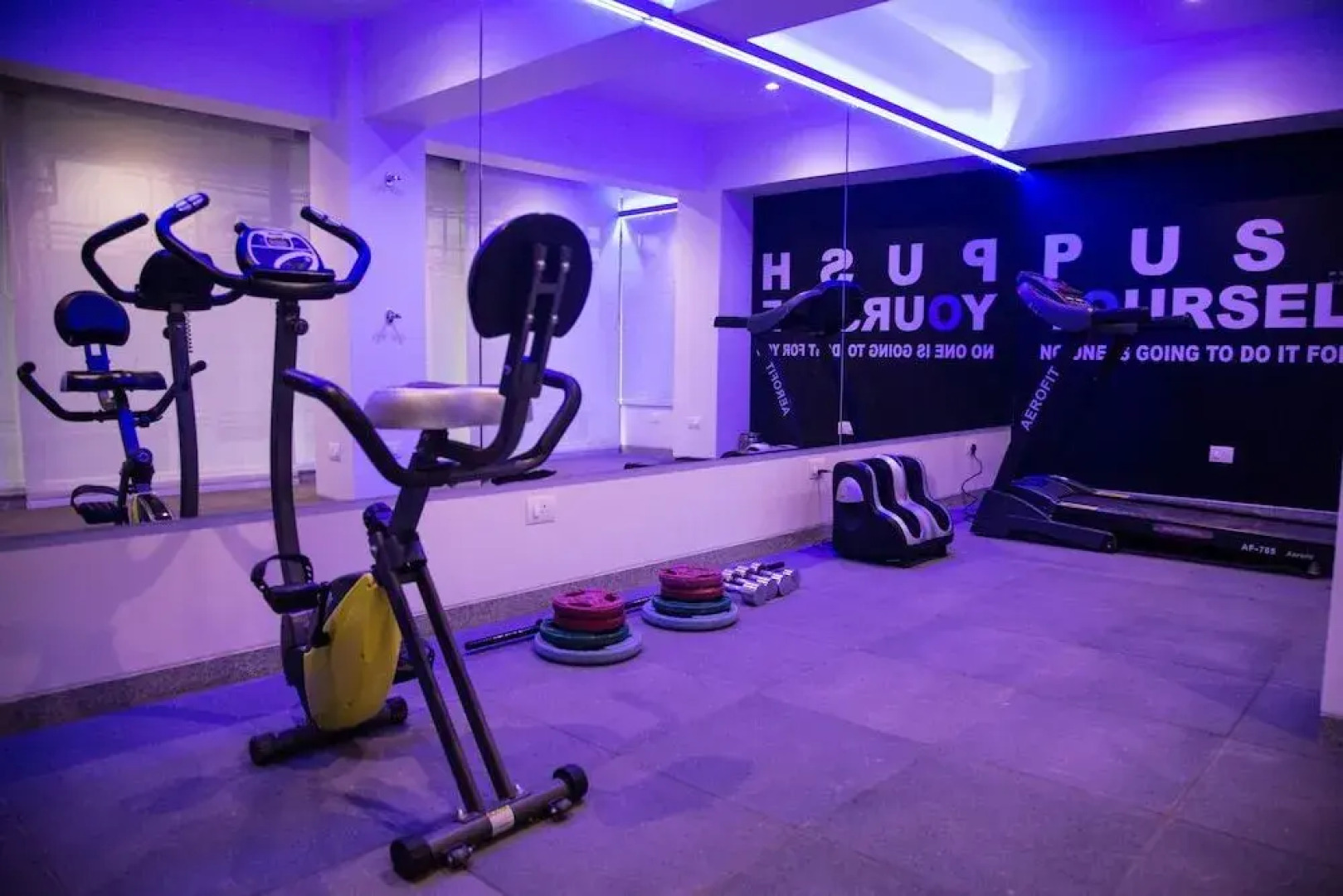 Royal Land Luxury AC Tent