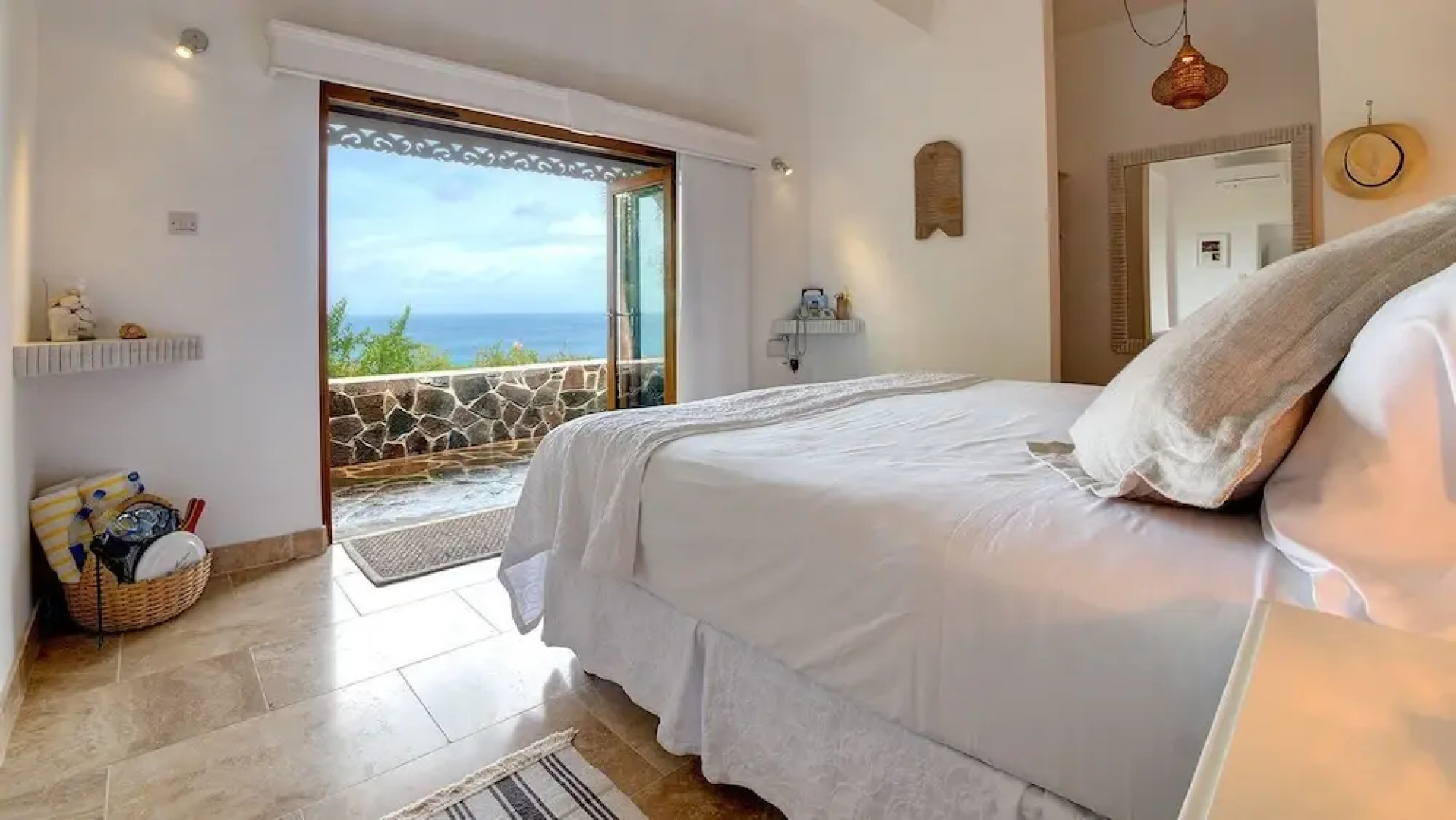 FireFly Hotel Mustique