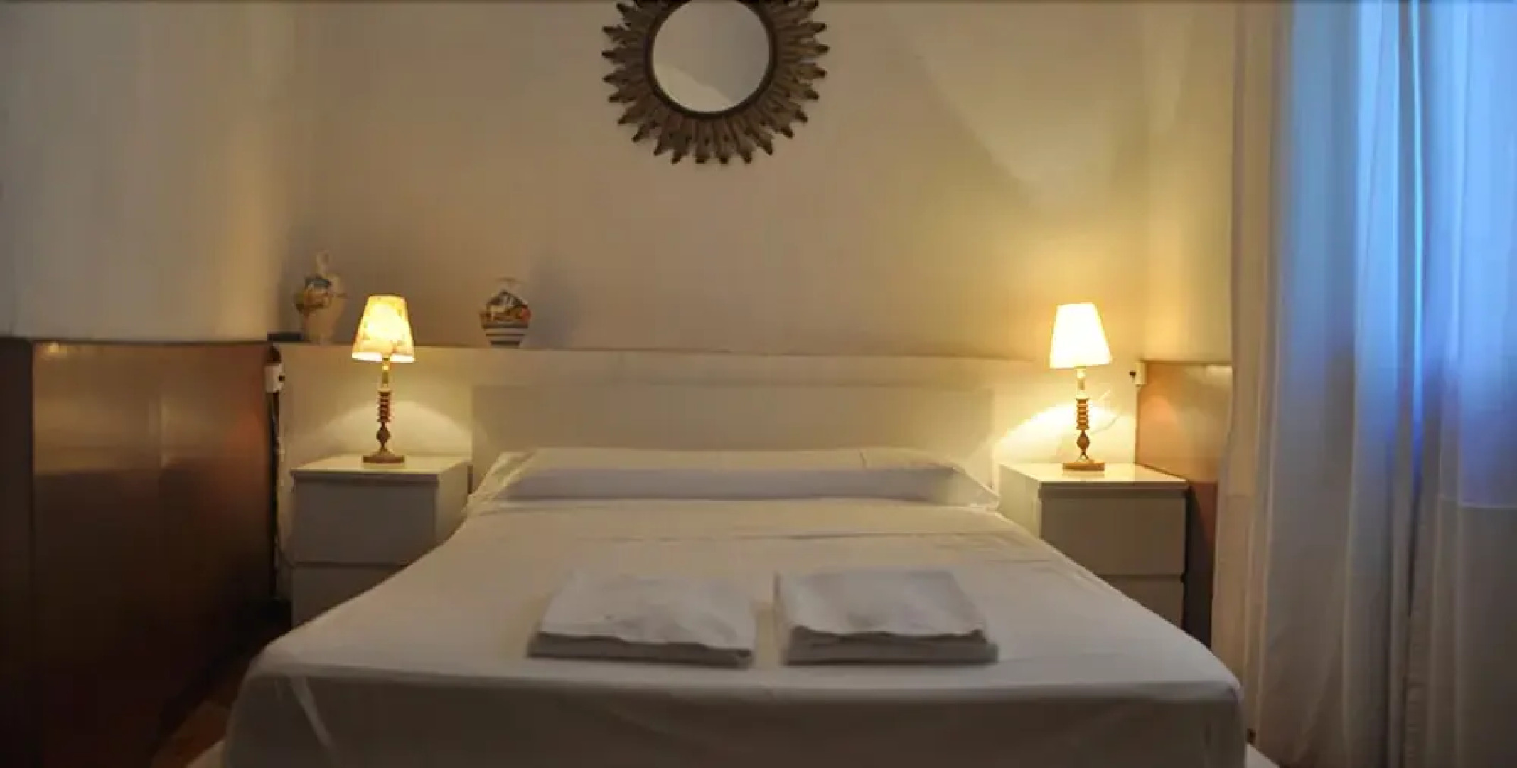 Senses&Colours Séneca Hostal