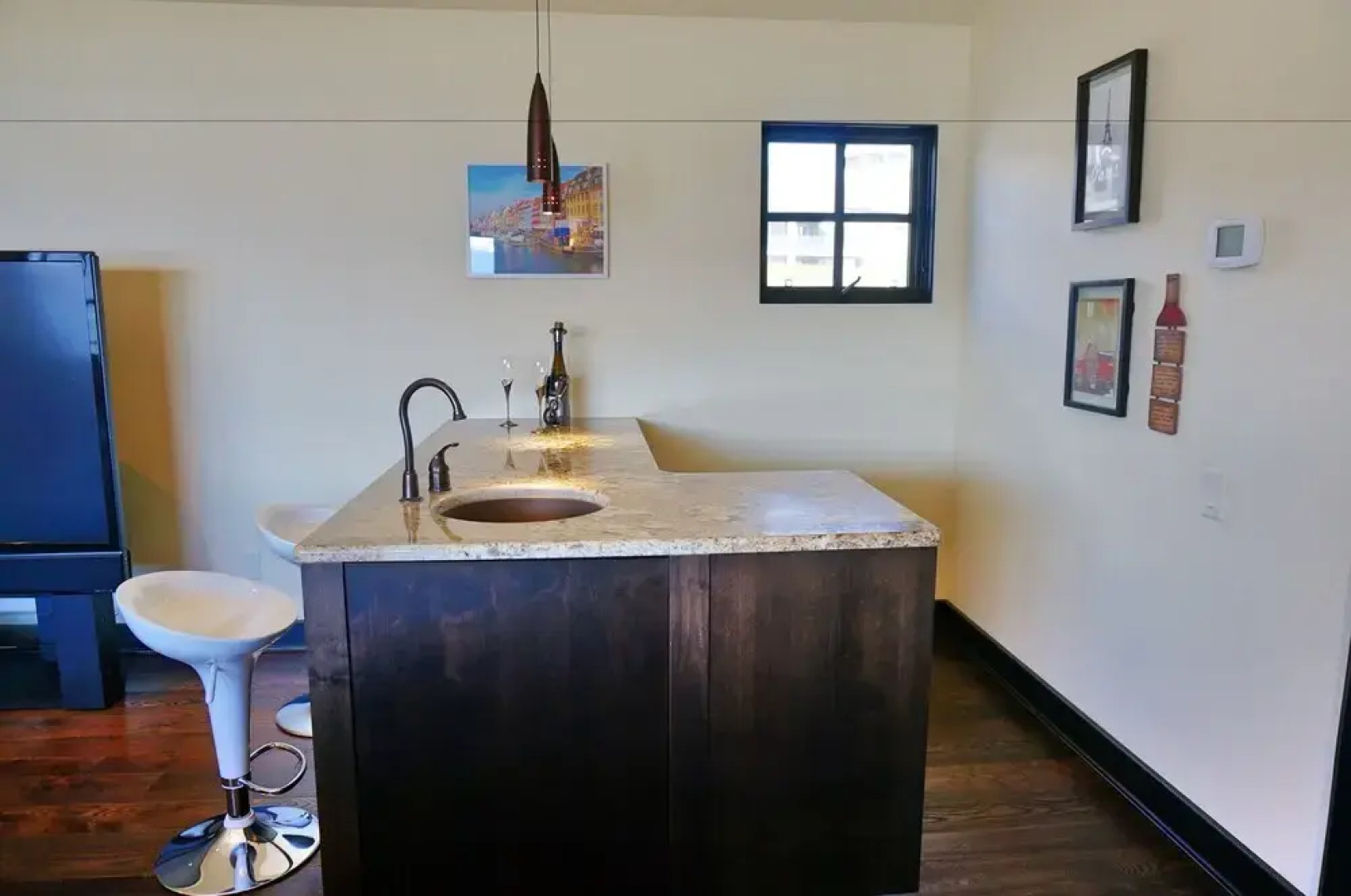 Mission Hill Lake View Villa