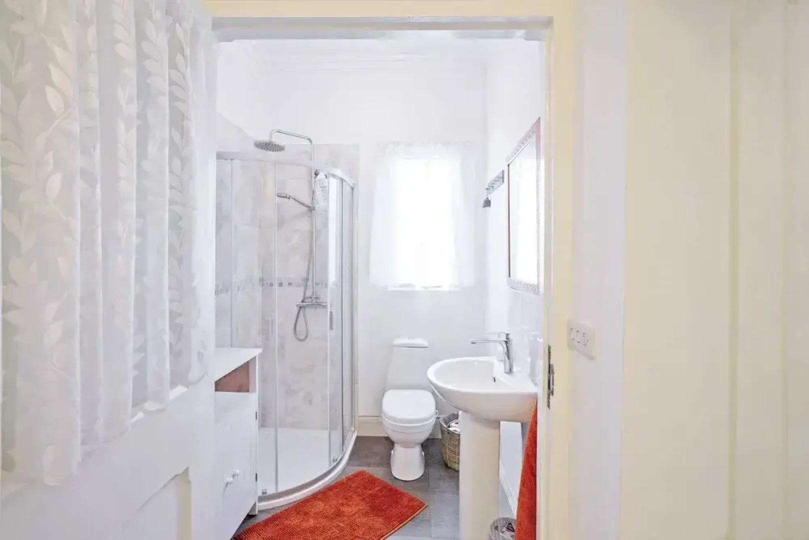 Milnthorpe - Ideal to Explore the Lake District