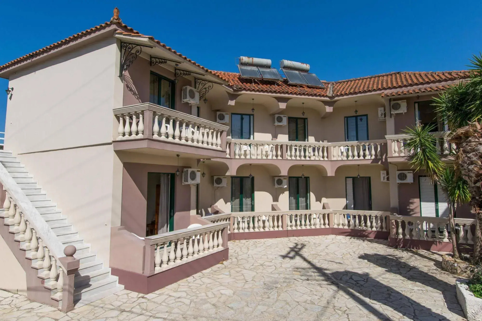 Zante Nest Studios & Apartments