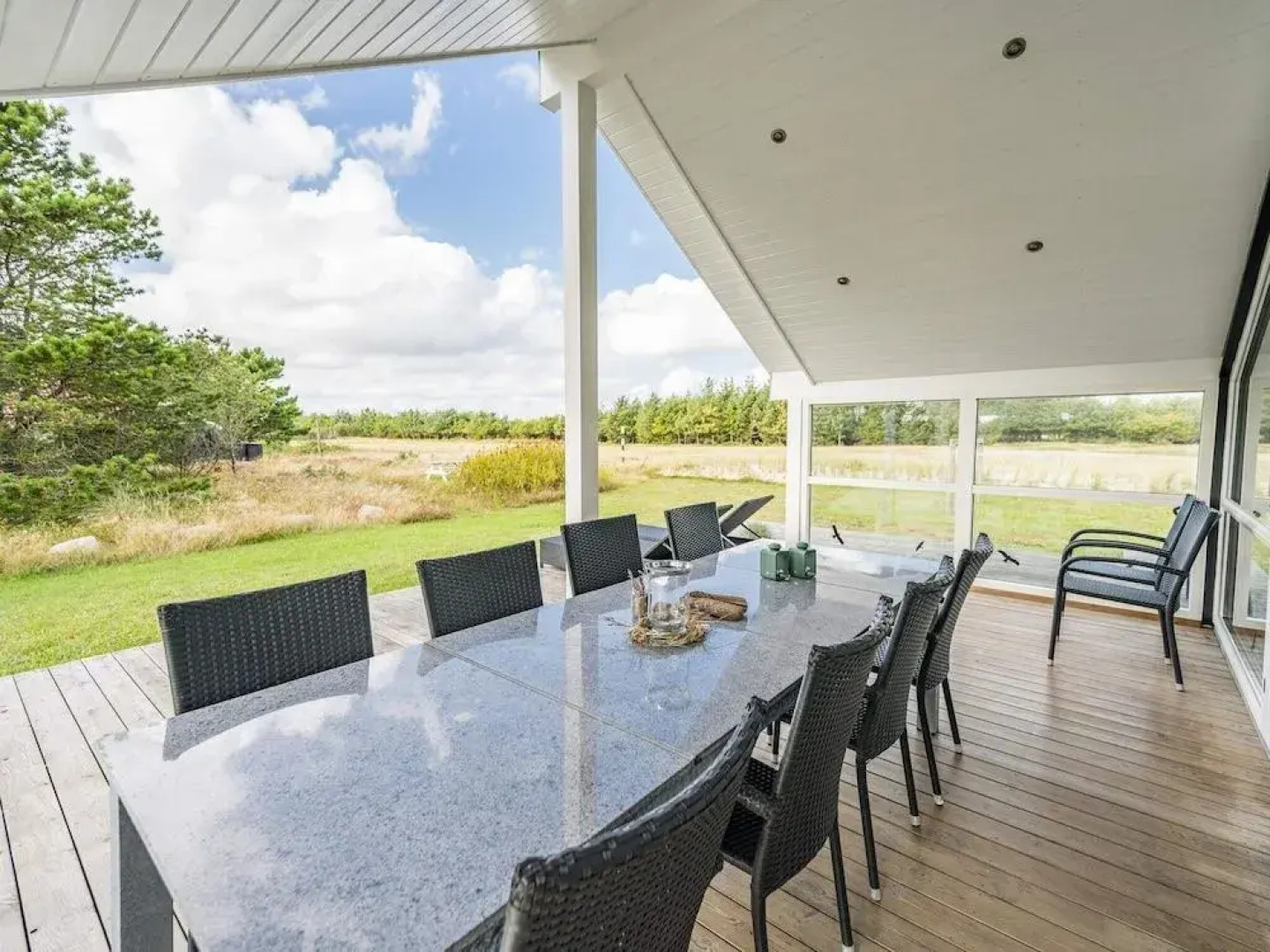 10 Person Holiday Home in Blavand