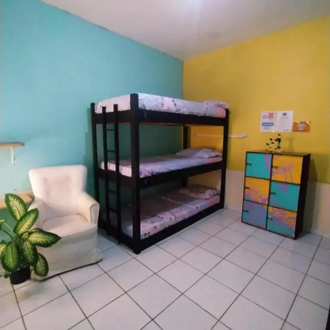 Proxima Estacion Hostel