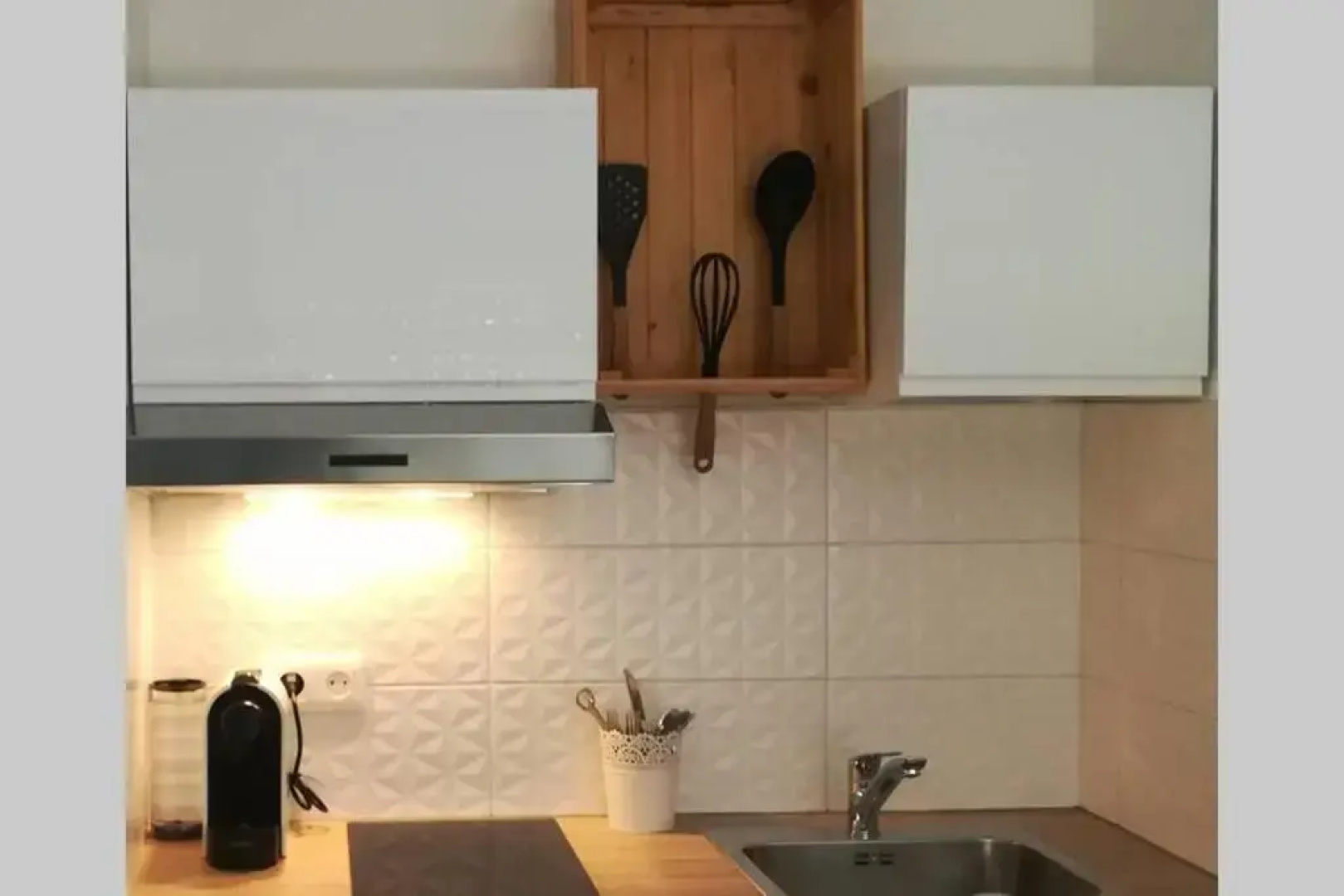 Studio renové en RDJ dans résidence de standing