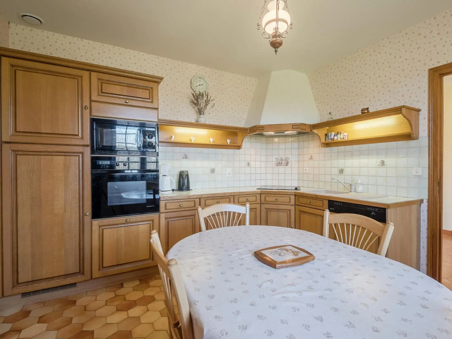 Refined Holiday Home in Villefranche-du-perigord With Garden