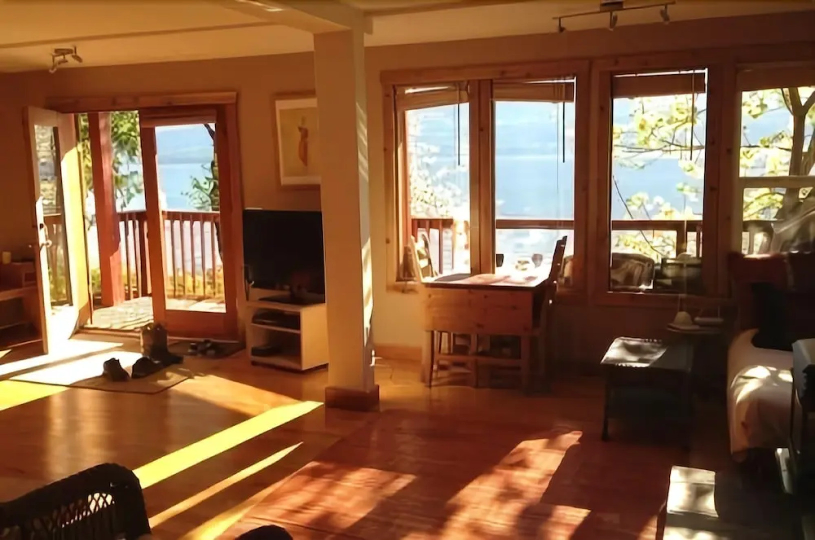 Ainsworth Apartments