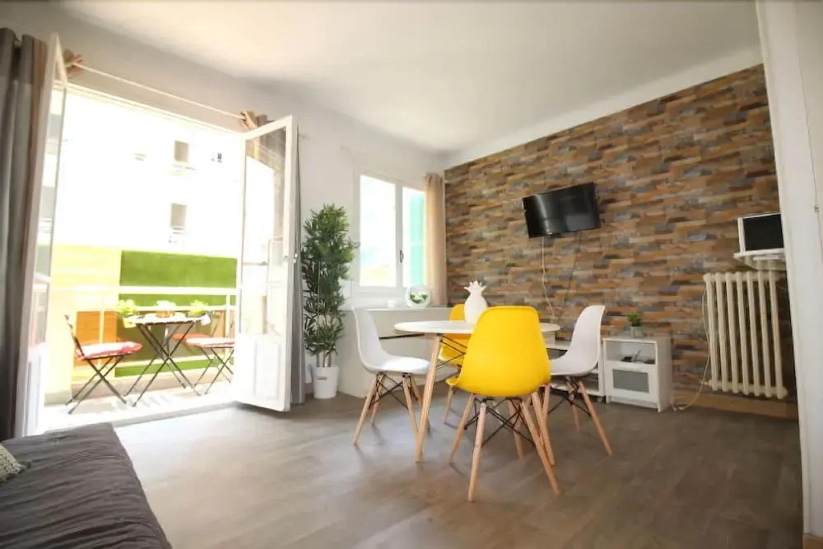 Nice Booking - Myranice - Jardin - Calme