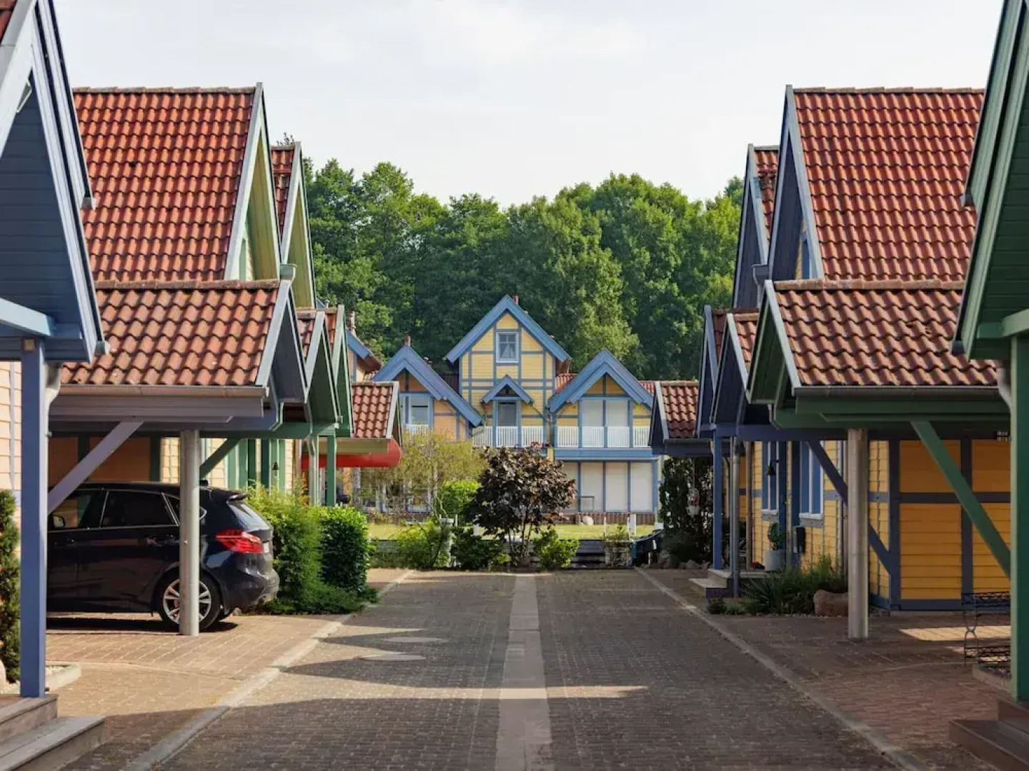 Cozy Holiday Home with Wood Burning Stove near Water