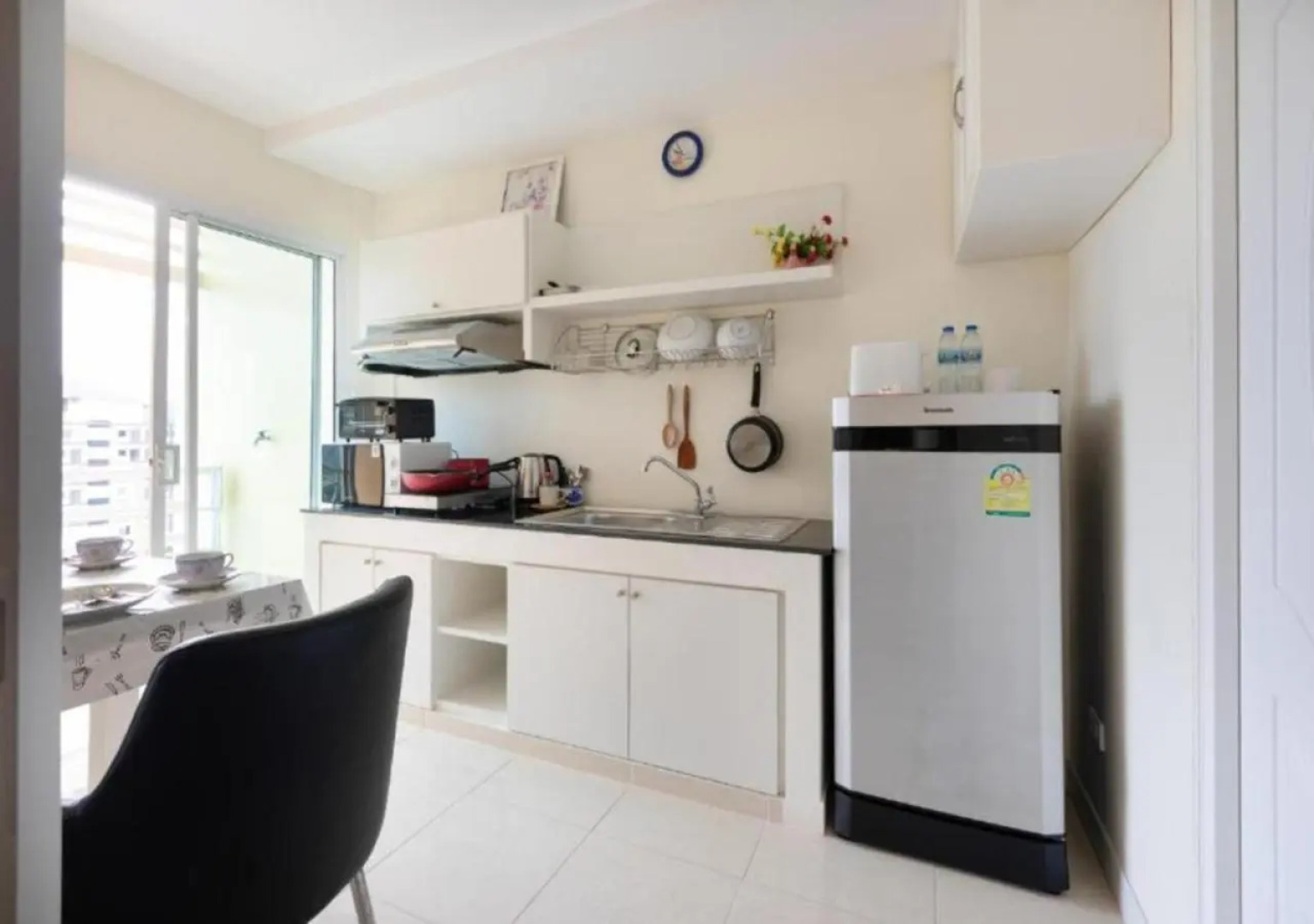 Backpacker Street Airport Place