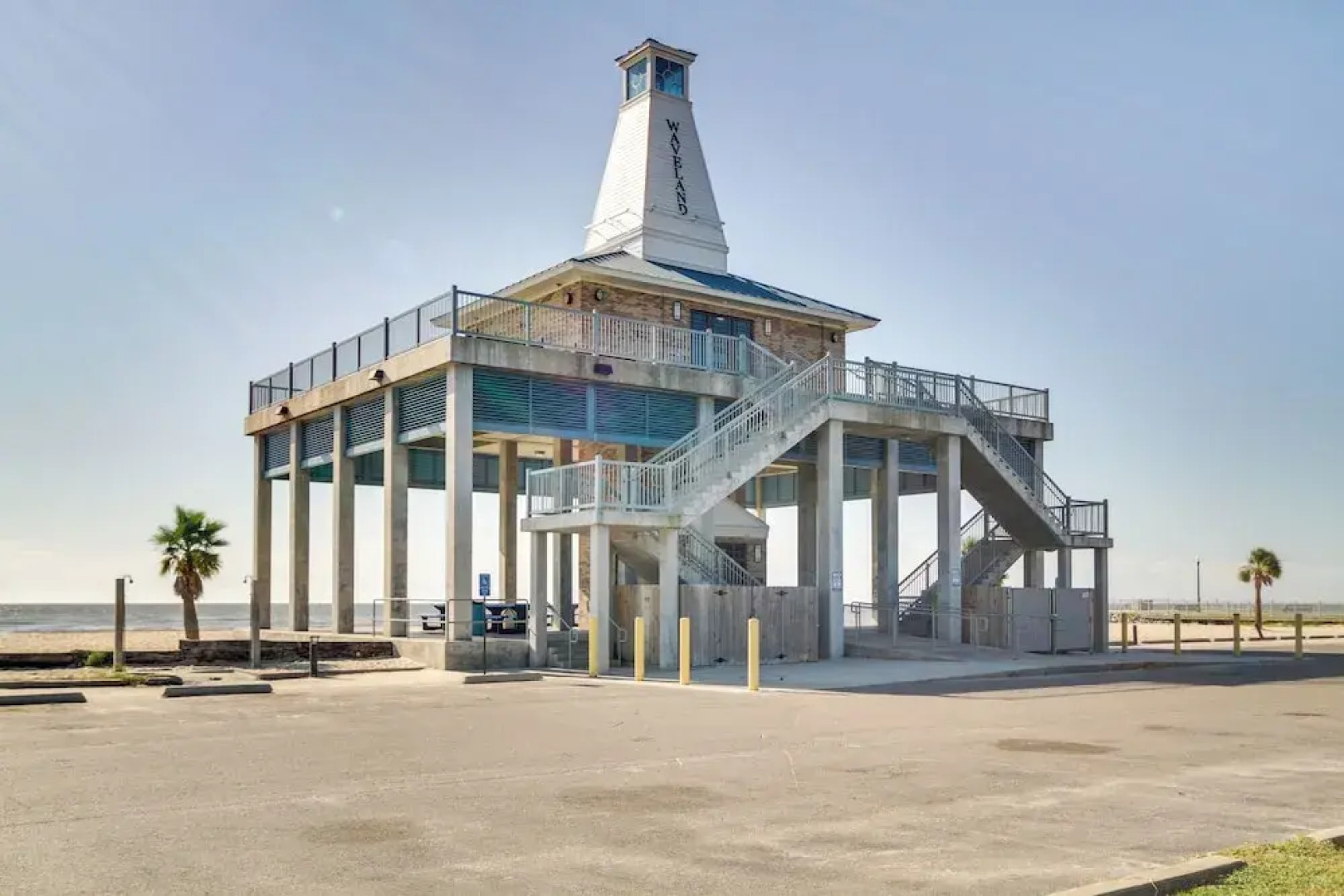 Waveland Vacation Rental - Walk to the Beach!