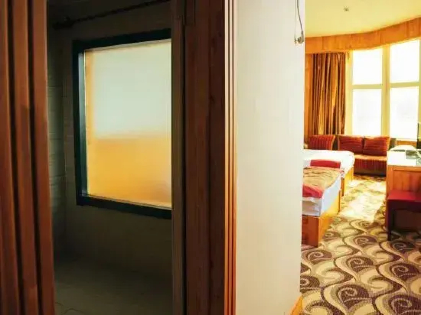 Family Selected King Bed Hotel