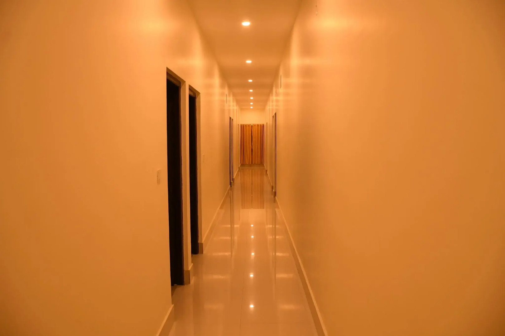 Hotel Aayes & Resort