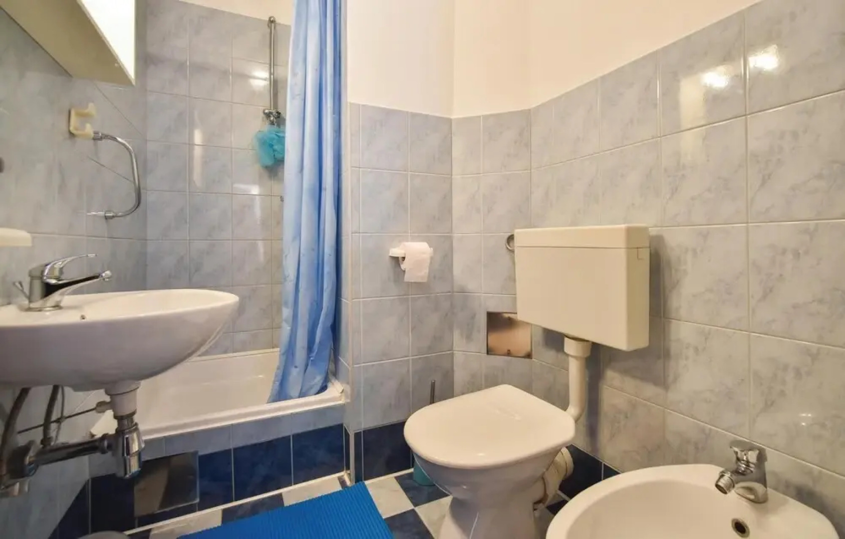 Beautiful Home in Jesenice With Wifi and 3 Bedrooms