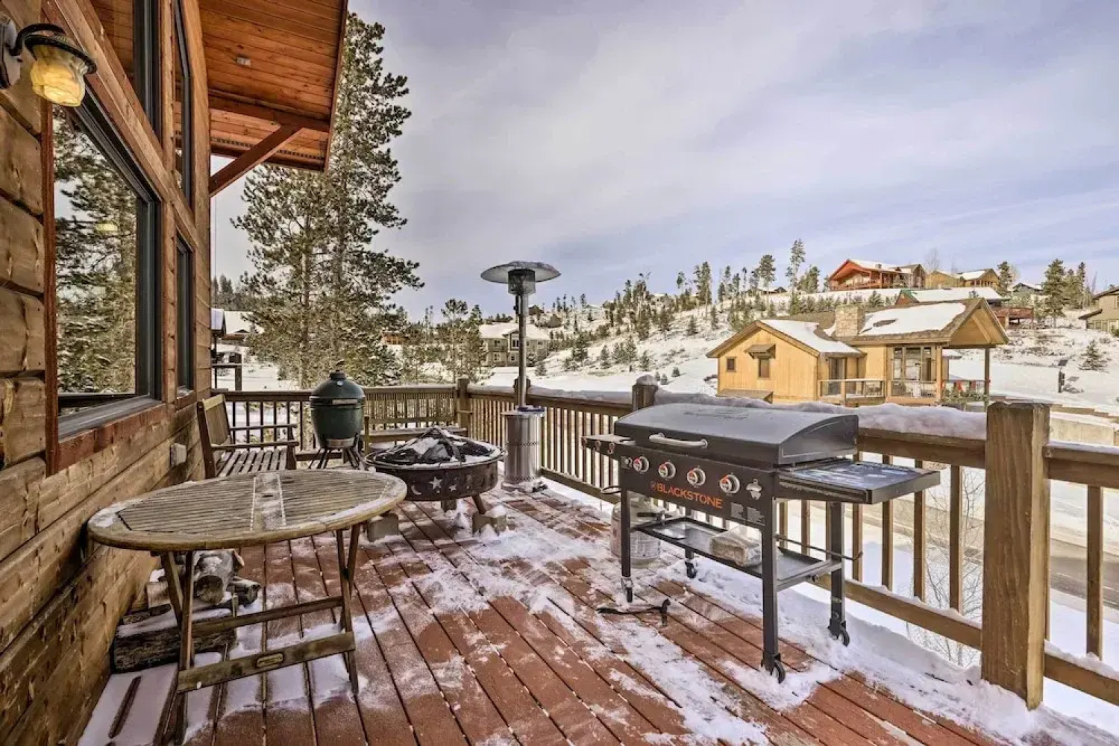 1 Mi to Lake Granby: Home w/ Mtn Views & Gas Grill