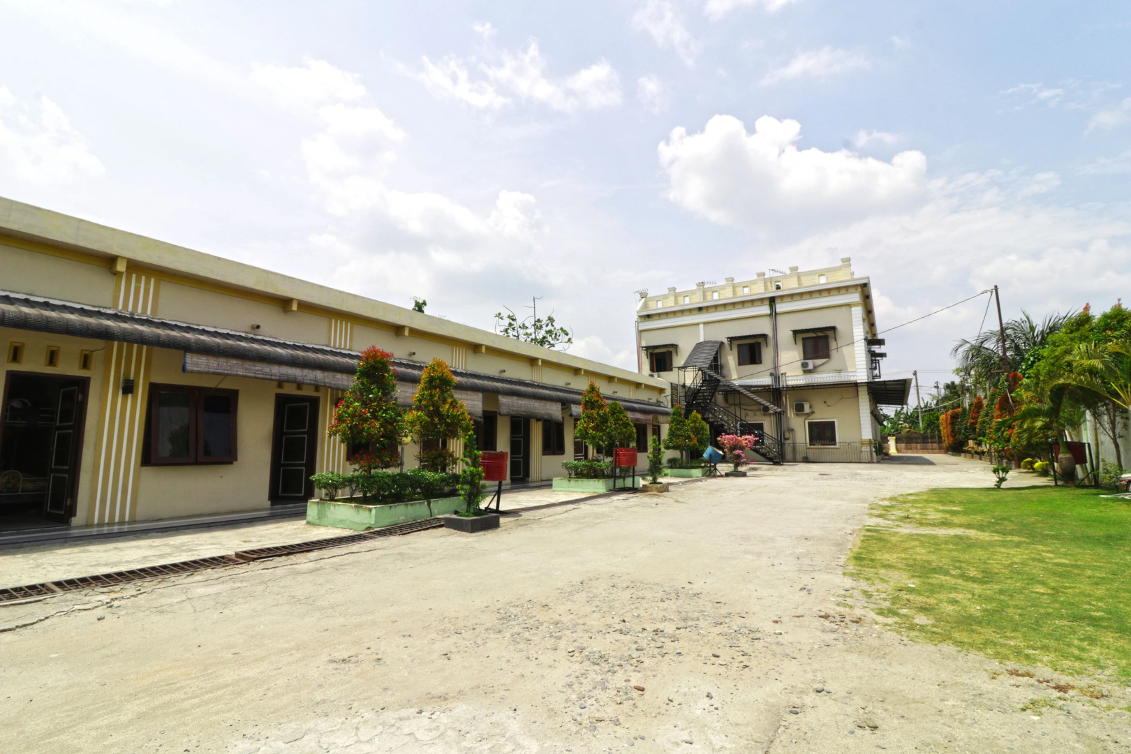 Hotel Grand Family by ZUZU