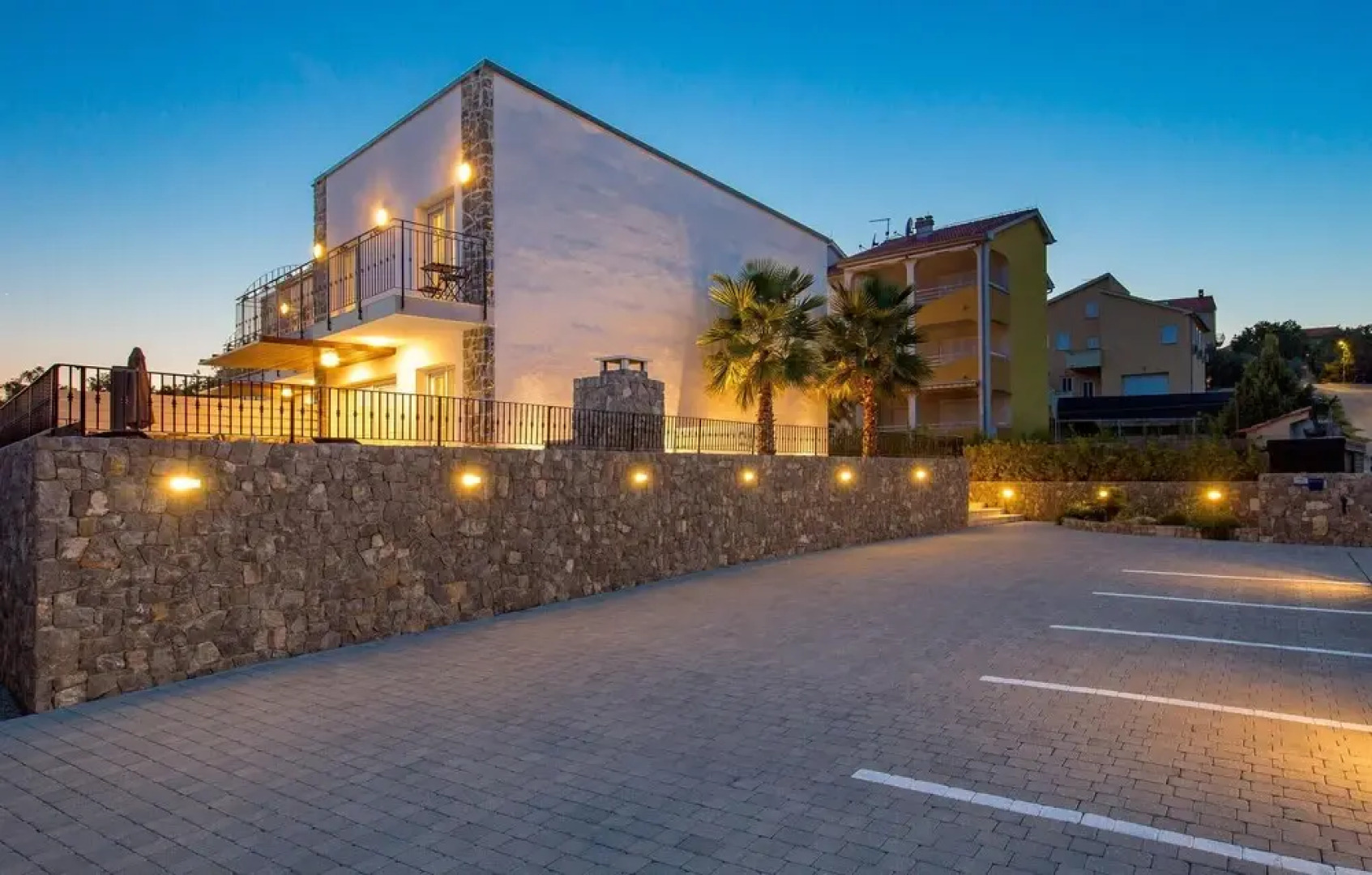 Nice Home in Kornic With 3 Bedrooms, Wifi and Outdoor Swimming Pool