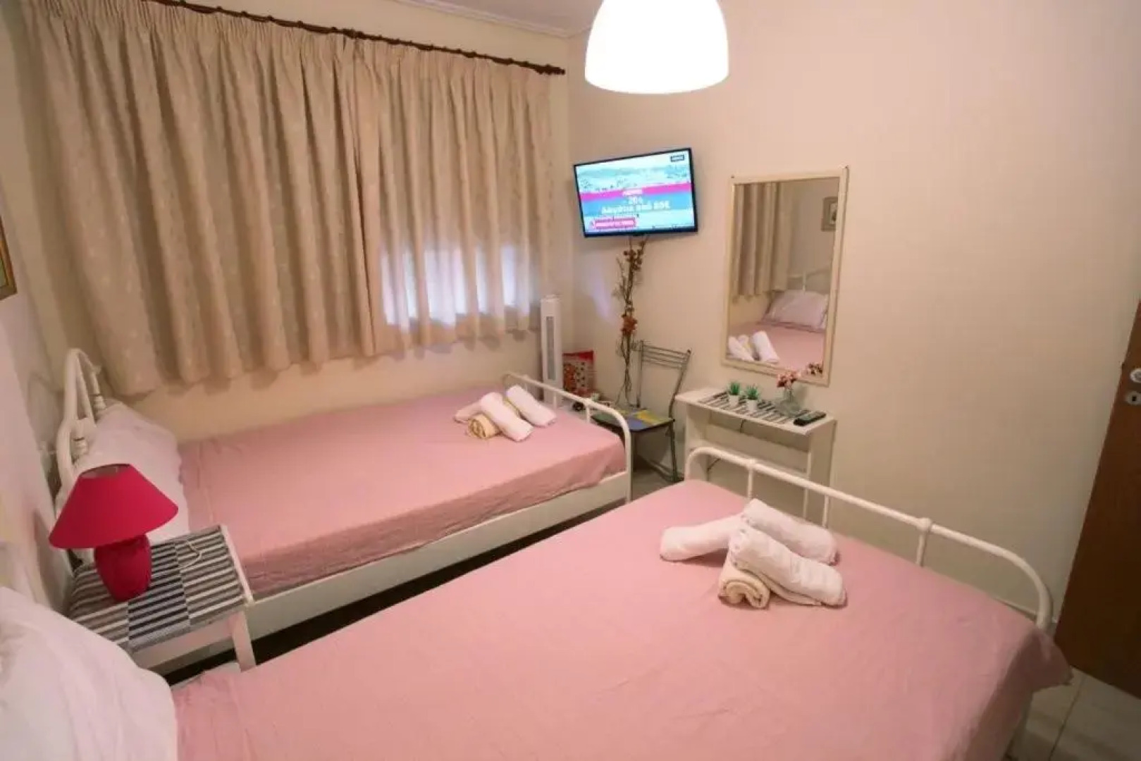 Luxury Flat in Neoi Poroi with Free Parking, 2' mins from the Beach!