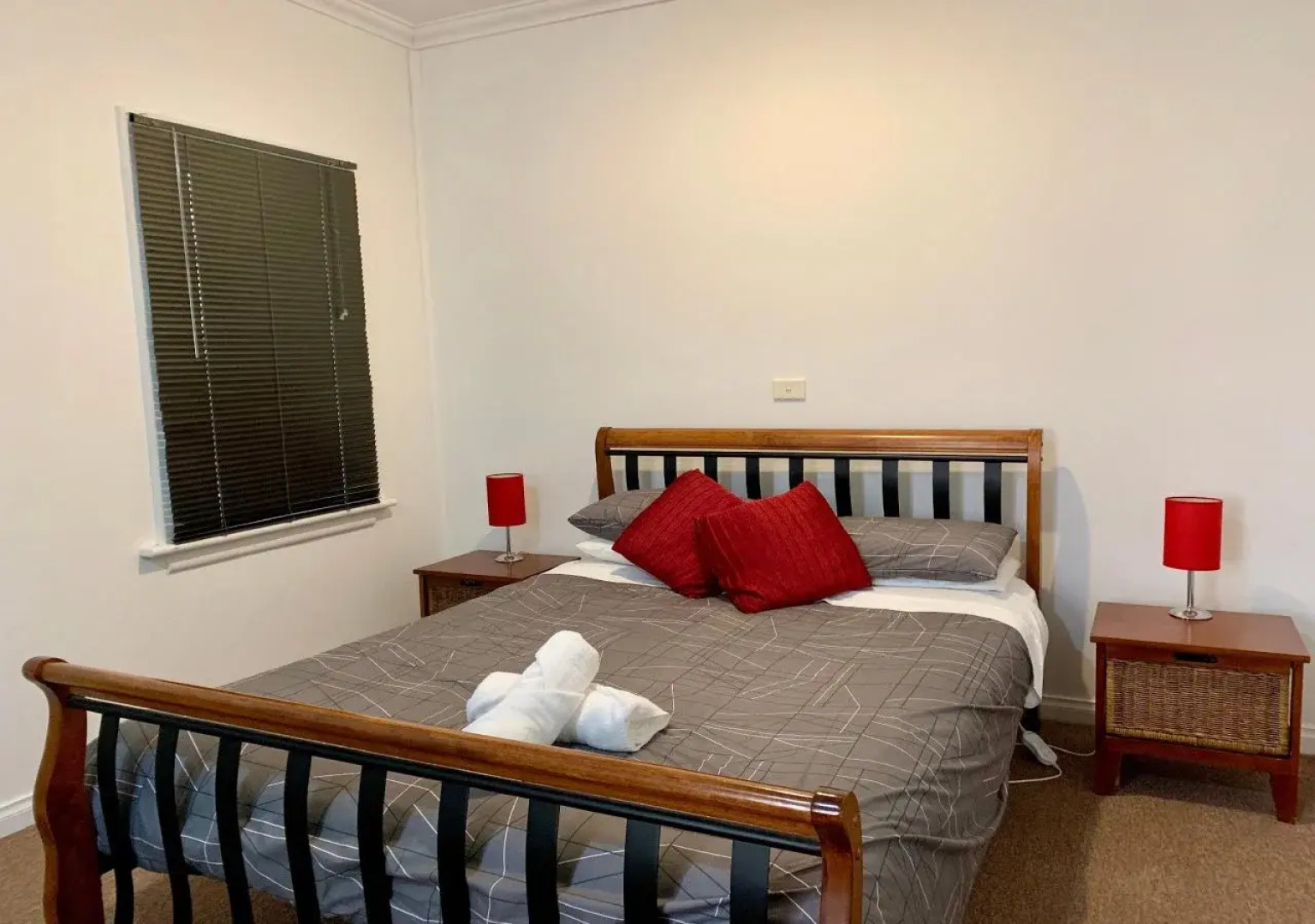 Giants Table and Cottages