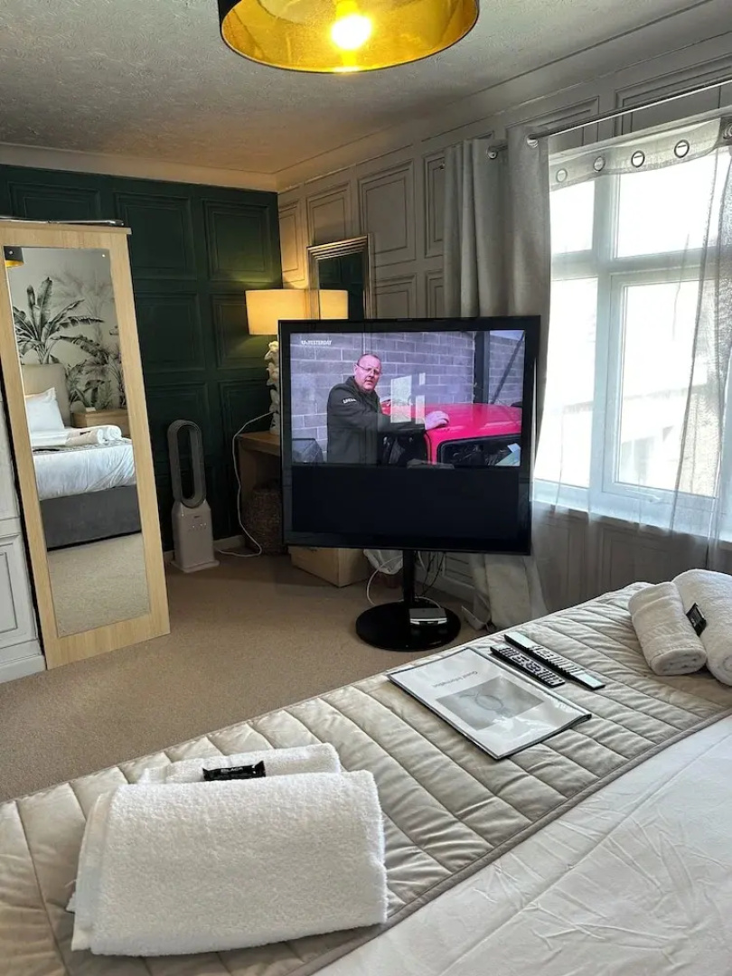 The Q Hotel