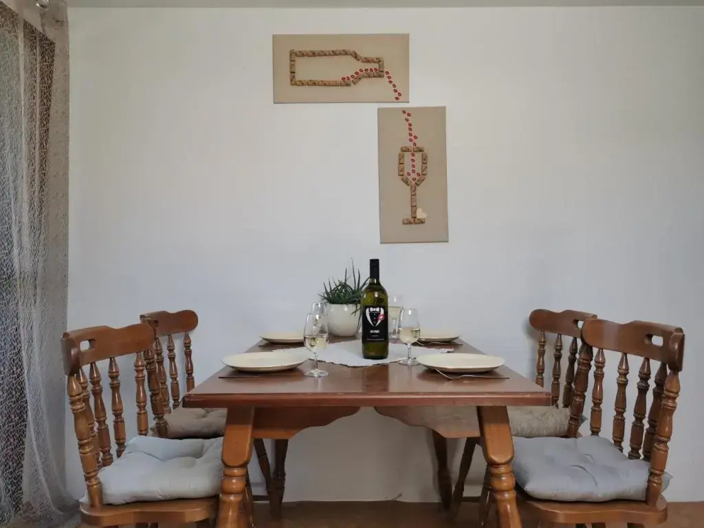 Apartma med vinogradi