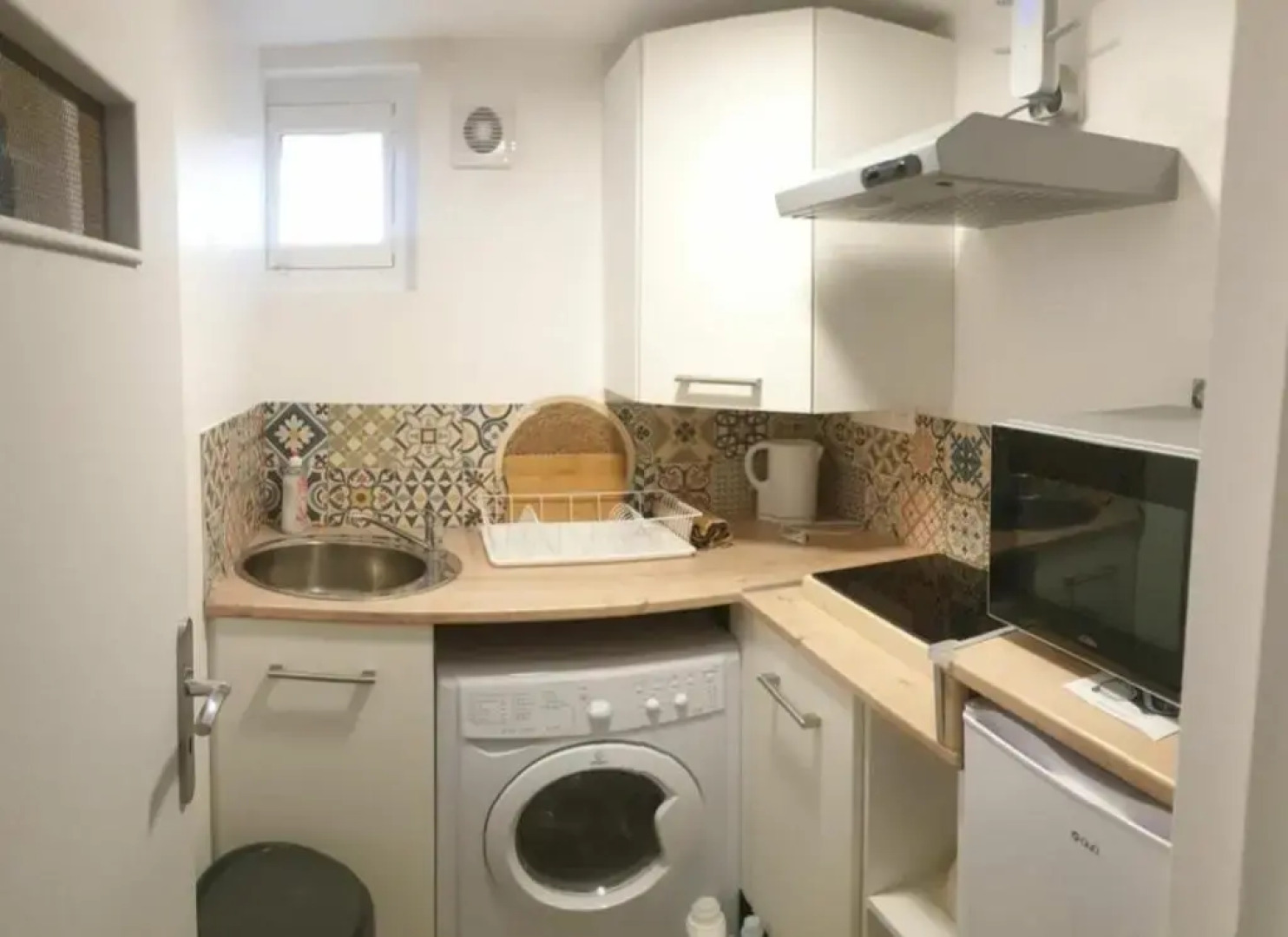 Studio 25m2 indépendant sous-sol