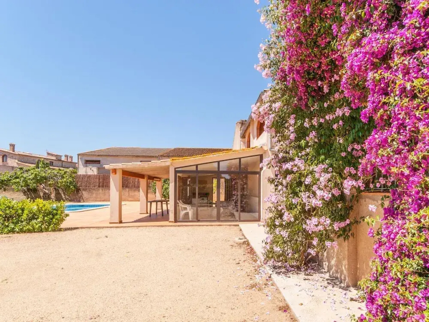 Huge Holiday Home in Catalonia With Private Swimming Pool