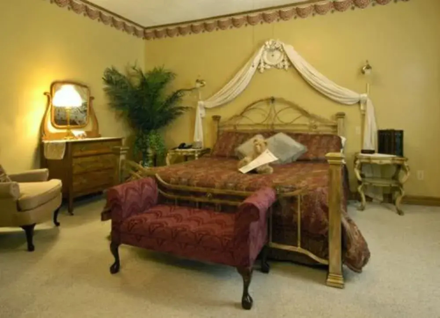 Rockwell Falls Inn and Wine Bar