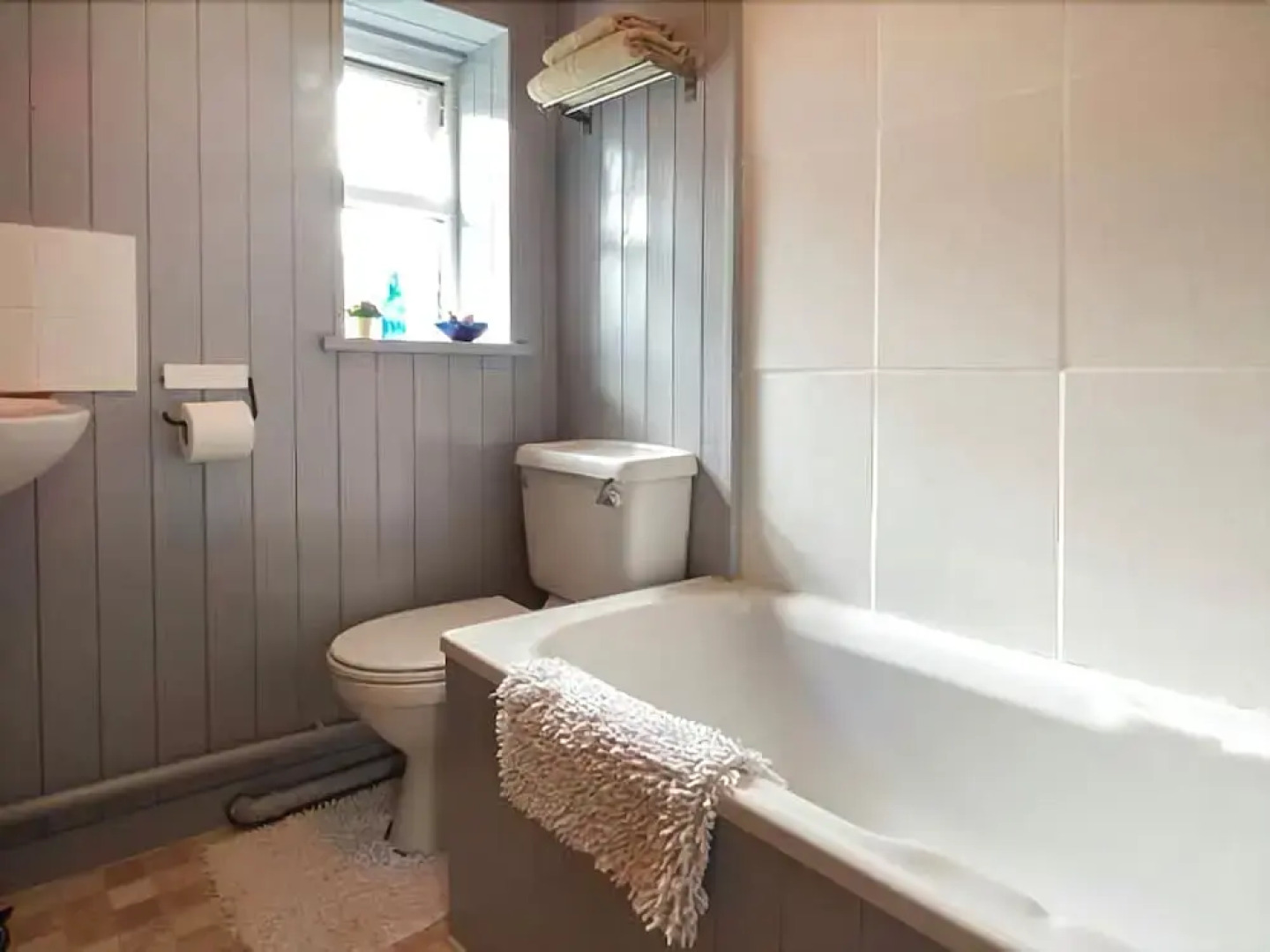 20 Glynllifon Street