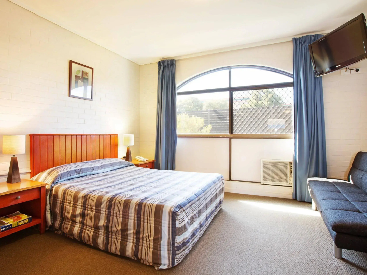 Nightcap at Springwood Hotel