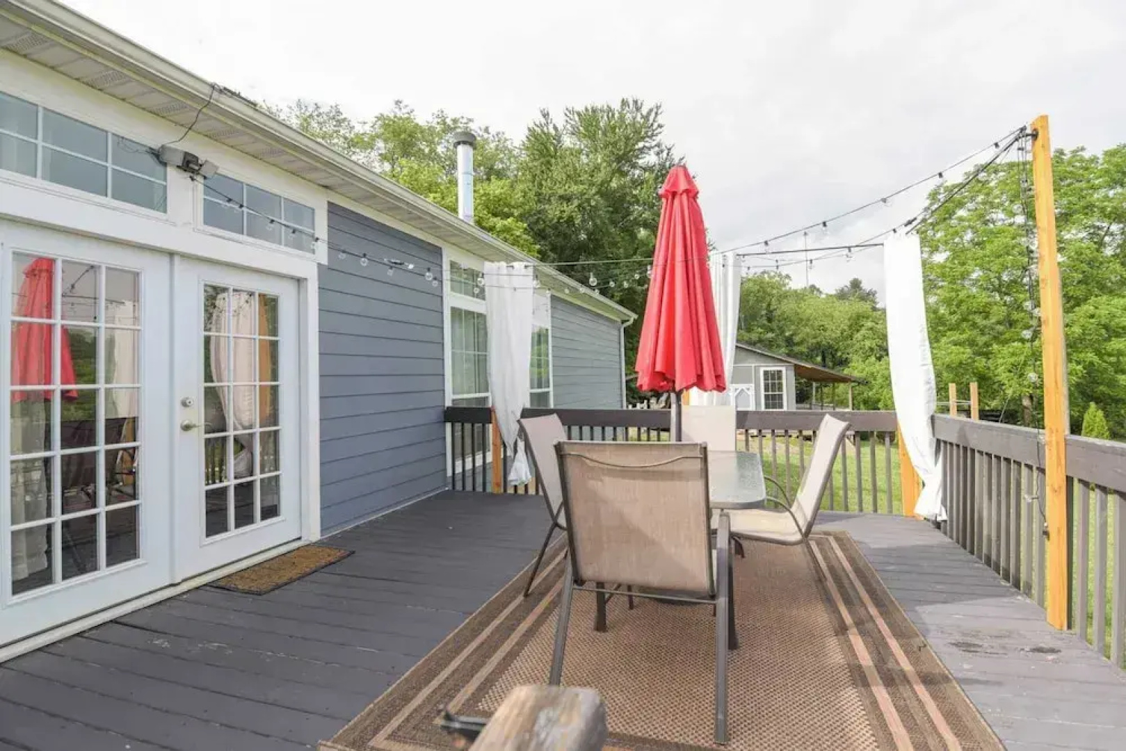 Riverside Ranch by Avantstay Mins to Downtown