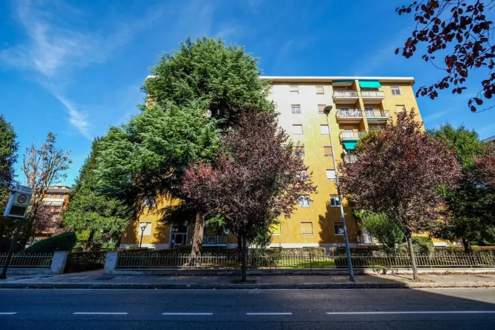 The Best Rent - Rozzano Bright Apartment