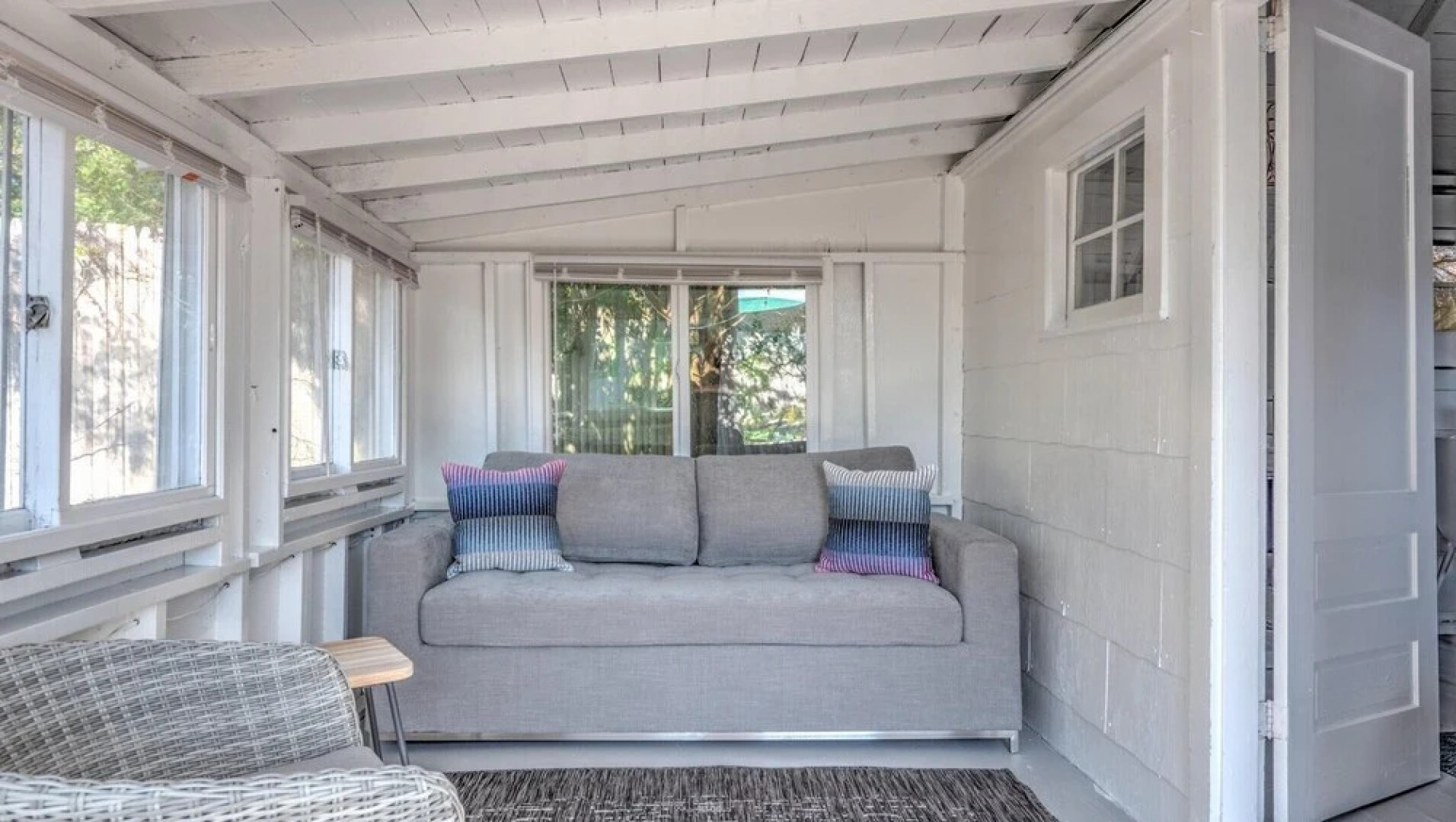 Bungalow 1 - 1br, Water View