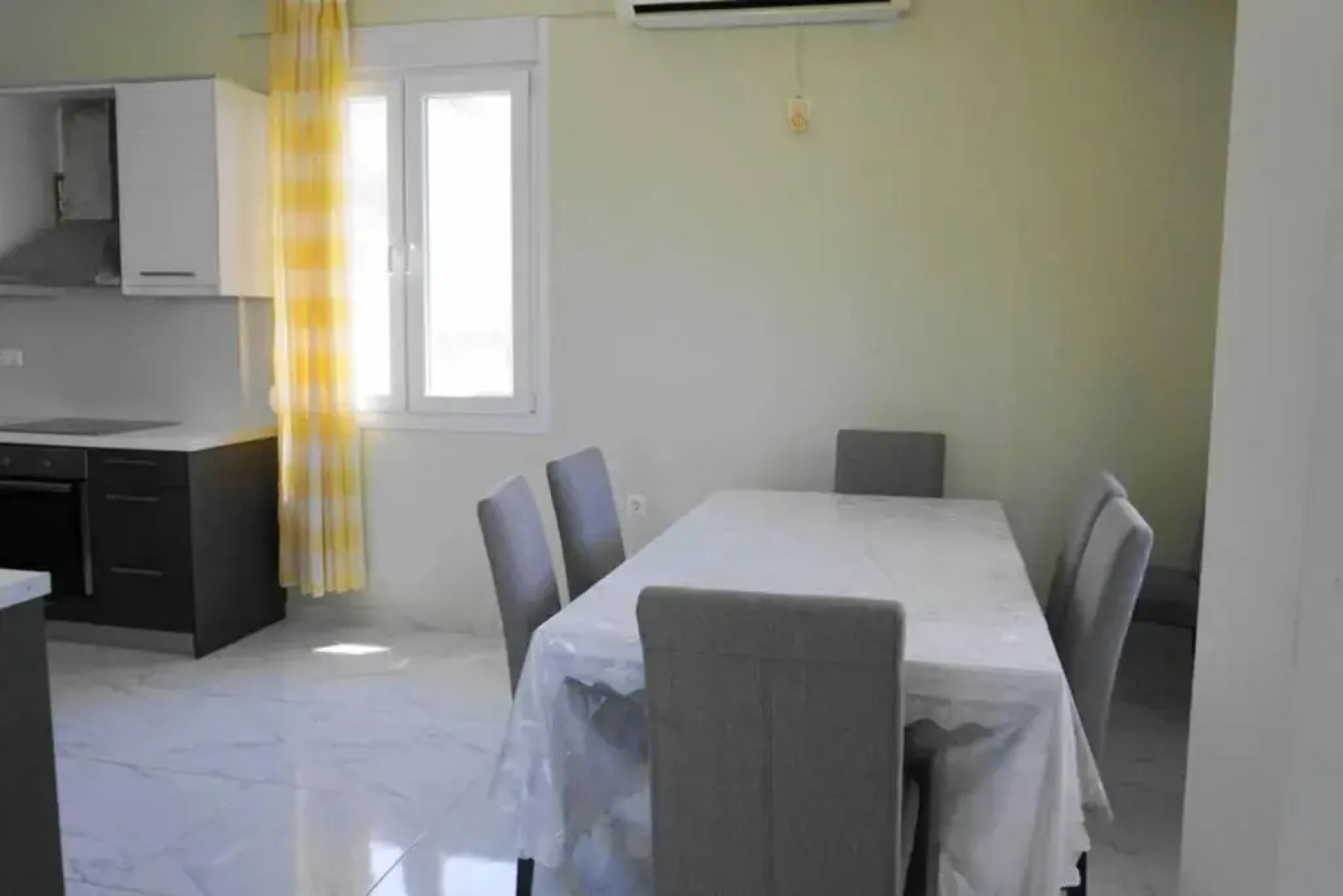 Beachfront apartment in keratokampos