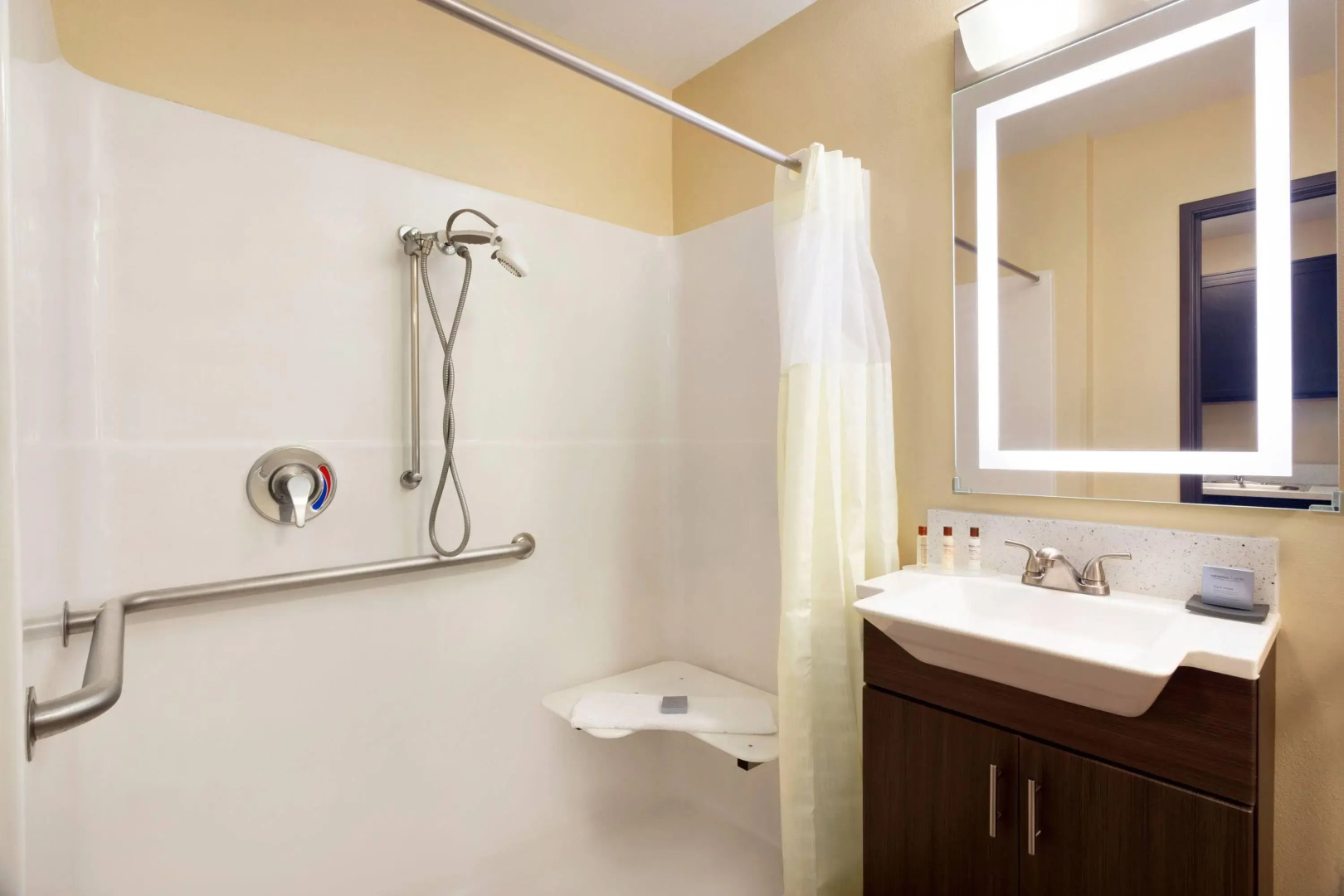 Hawthorn Extended Stay by Wyndham Saint Robert