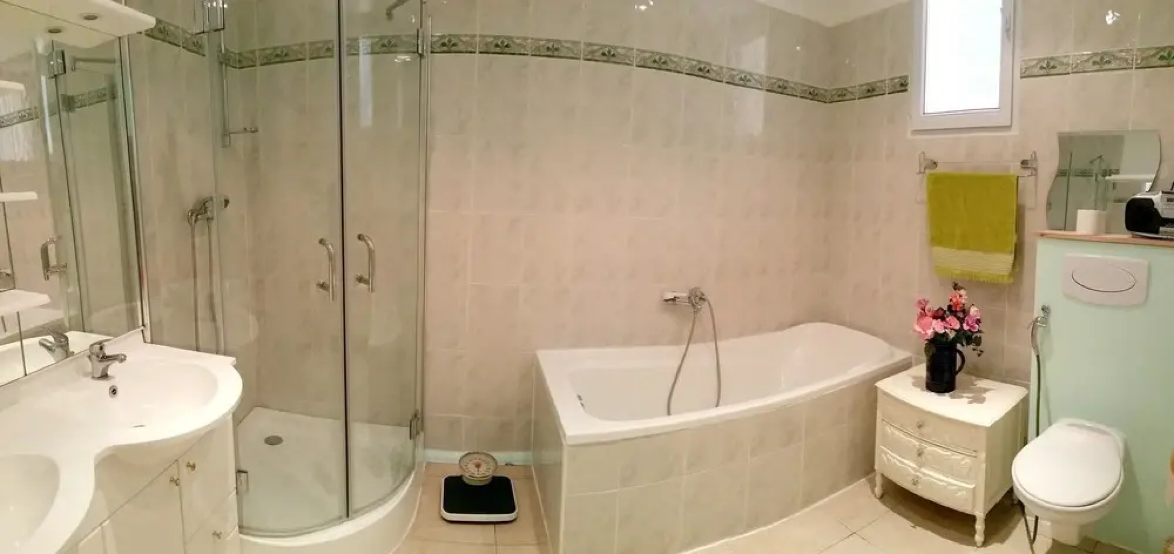 House With 4 Bedrooms in La Motte-en-champsaur, With Wonderful Mountai