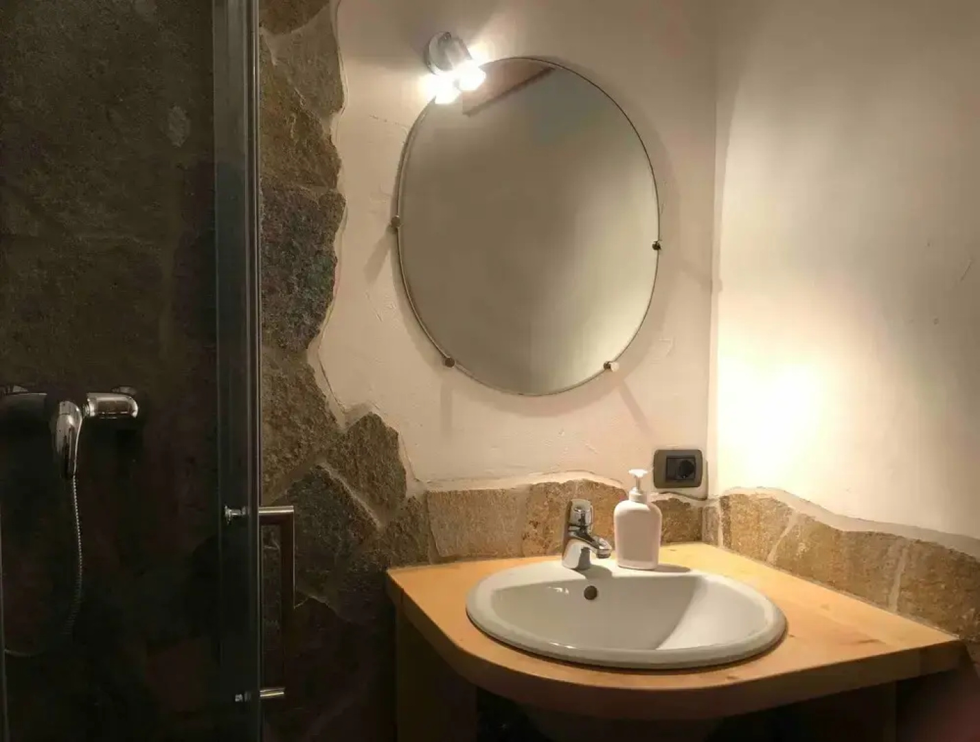Baita In Pietra Chiesa Valmalenco - A Piedi Alla Funivia Alpe Palu