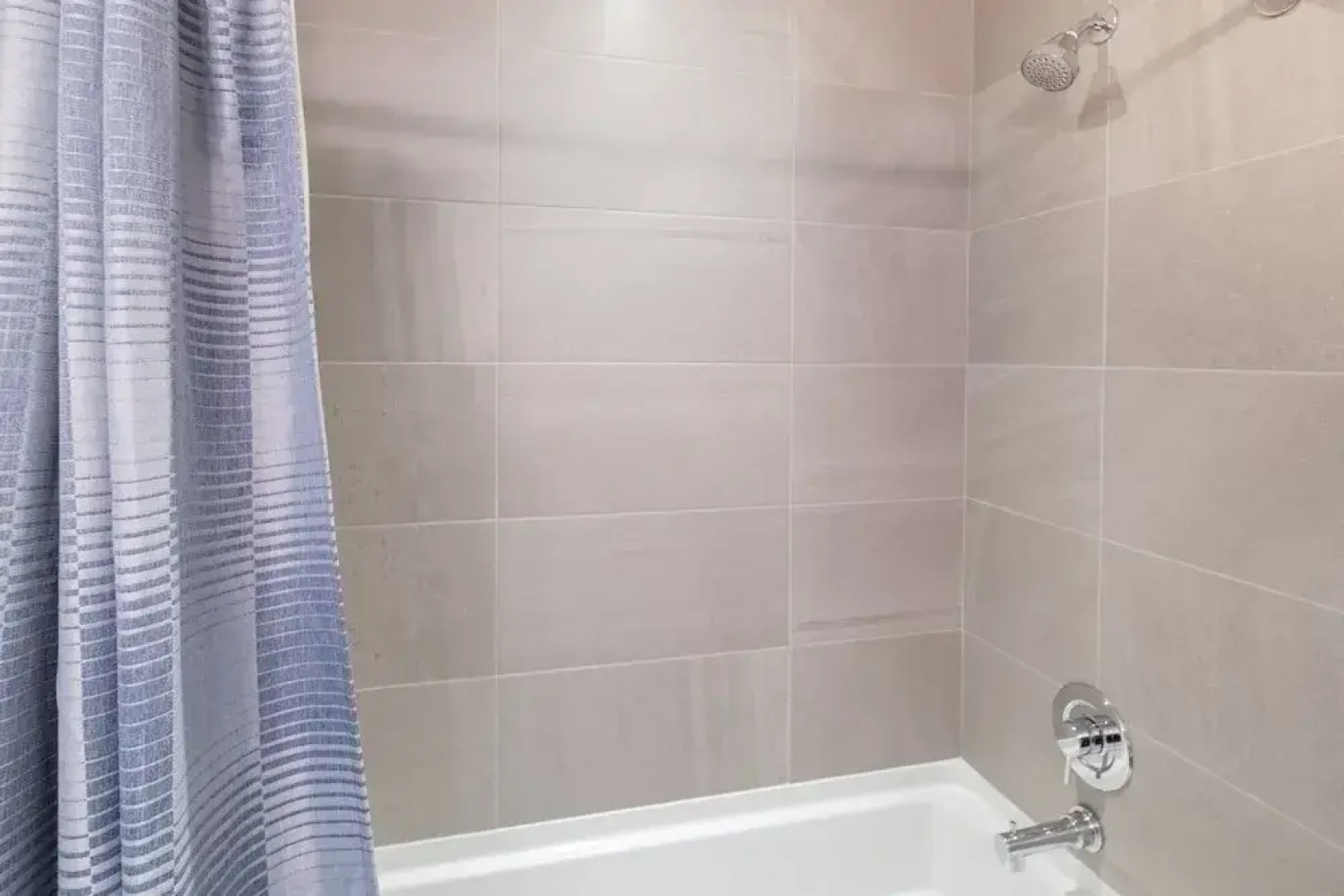 Bridgestreet Acadia at Metropolitan Park