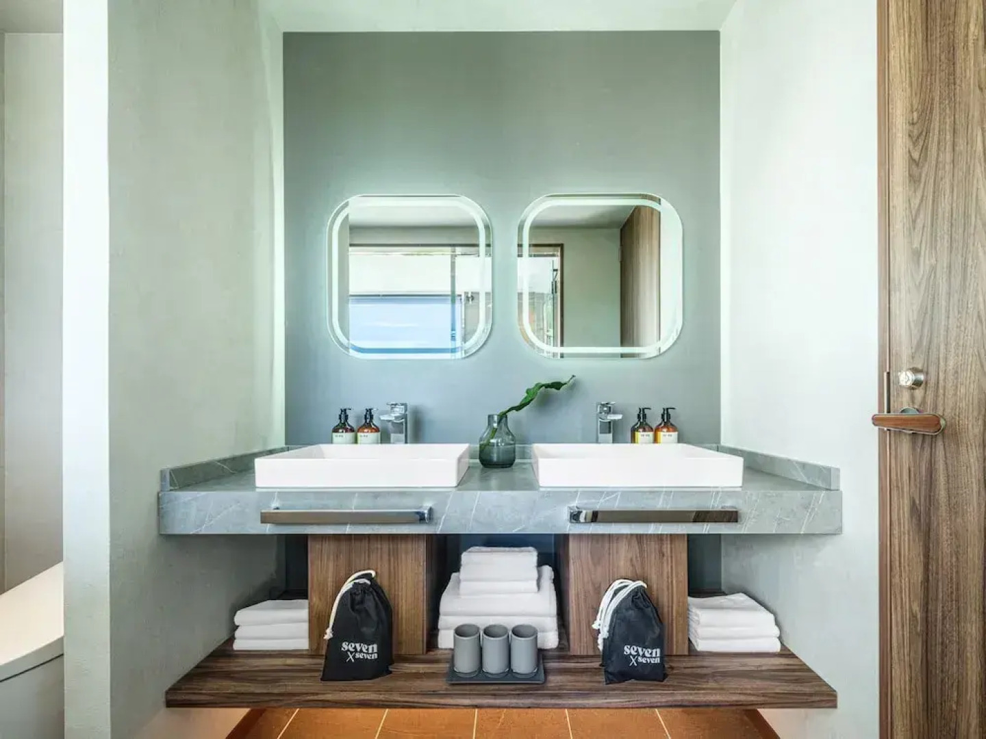 seven x seven ishigaki