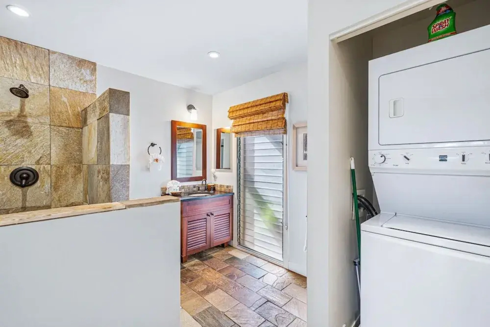 Aina Nalu C107 2 Bedroom Condo by Redawning